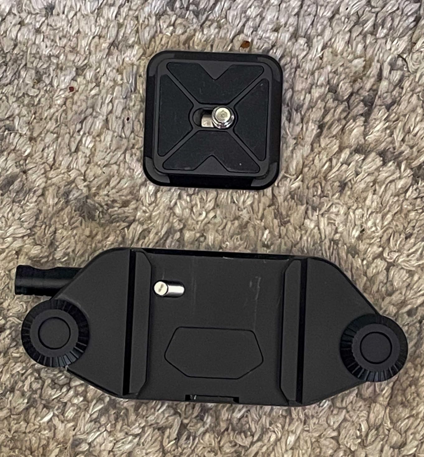 Camera Clip Backpack Clip with Quick Release Plate, Aluminum Backpack Strap Camera Mount Holder with QR Clamp System for Canon, Sony, Nikon, Fuji, DSLR, Action Cameras (Black) customer photo 1