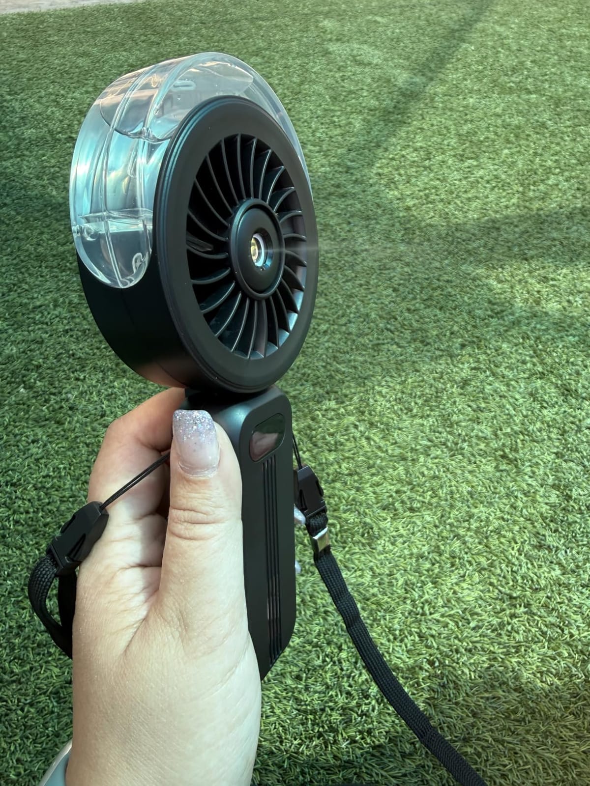 Otlonpe Handheld Misting Fan Portable, Powerful High Speed, Small Personal Rechargeable Cooling Mister Fan Water Spray Mist, 4000mAh Battery Operated for Travel Indoor Outdoor Hand Desk (Black) customer photo 1