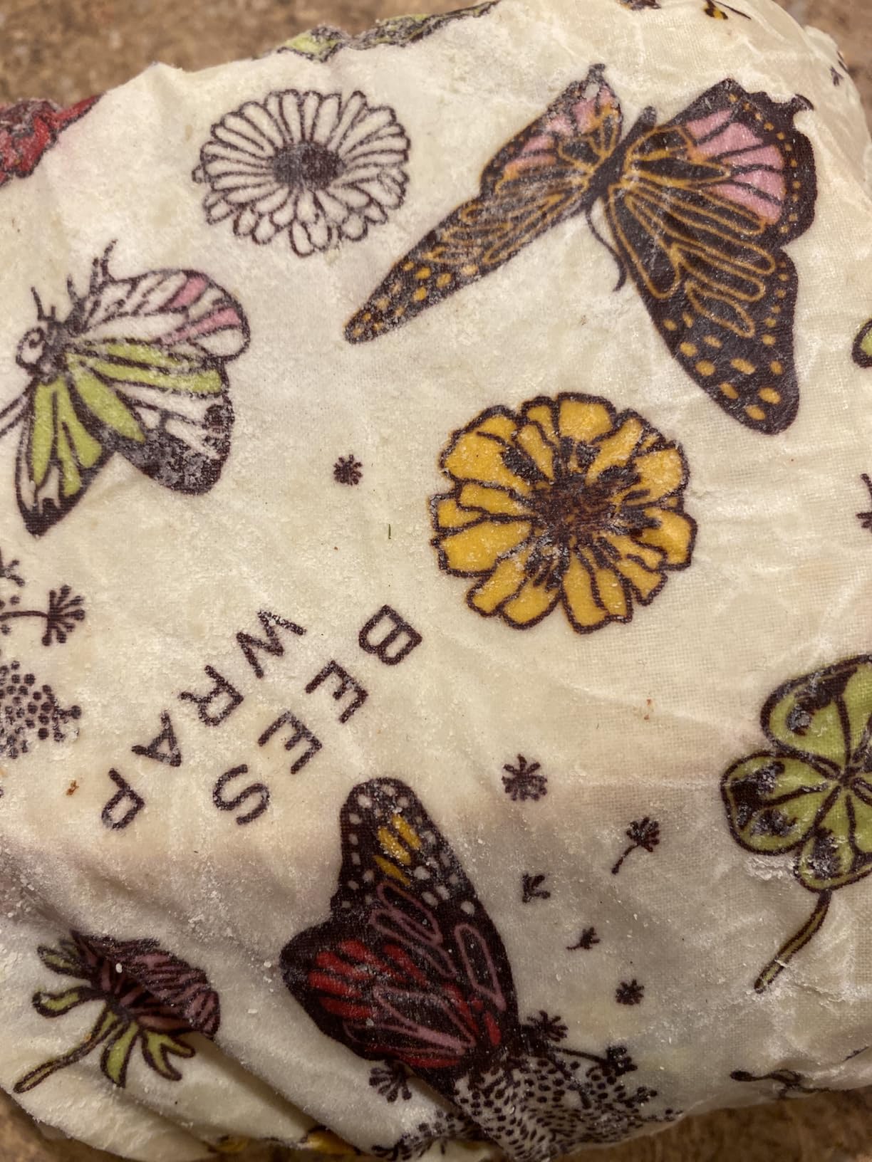 Bee's Wrap Beeswax Bread Wrap - Bees & Bears | Organic Beeswax Wraps - Plastic Free - Reusable Bread Storage - Sourdough, Artisan Loaves & Homemade Bread - Made in USA customer photo 1