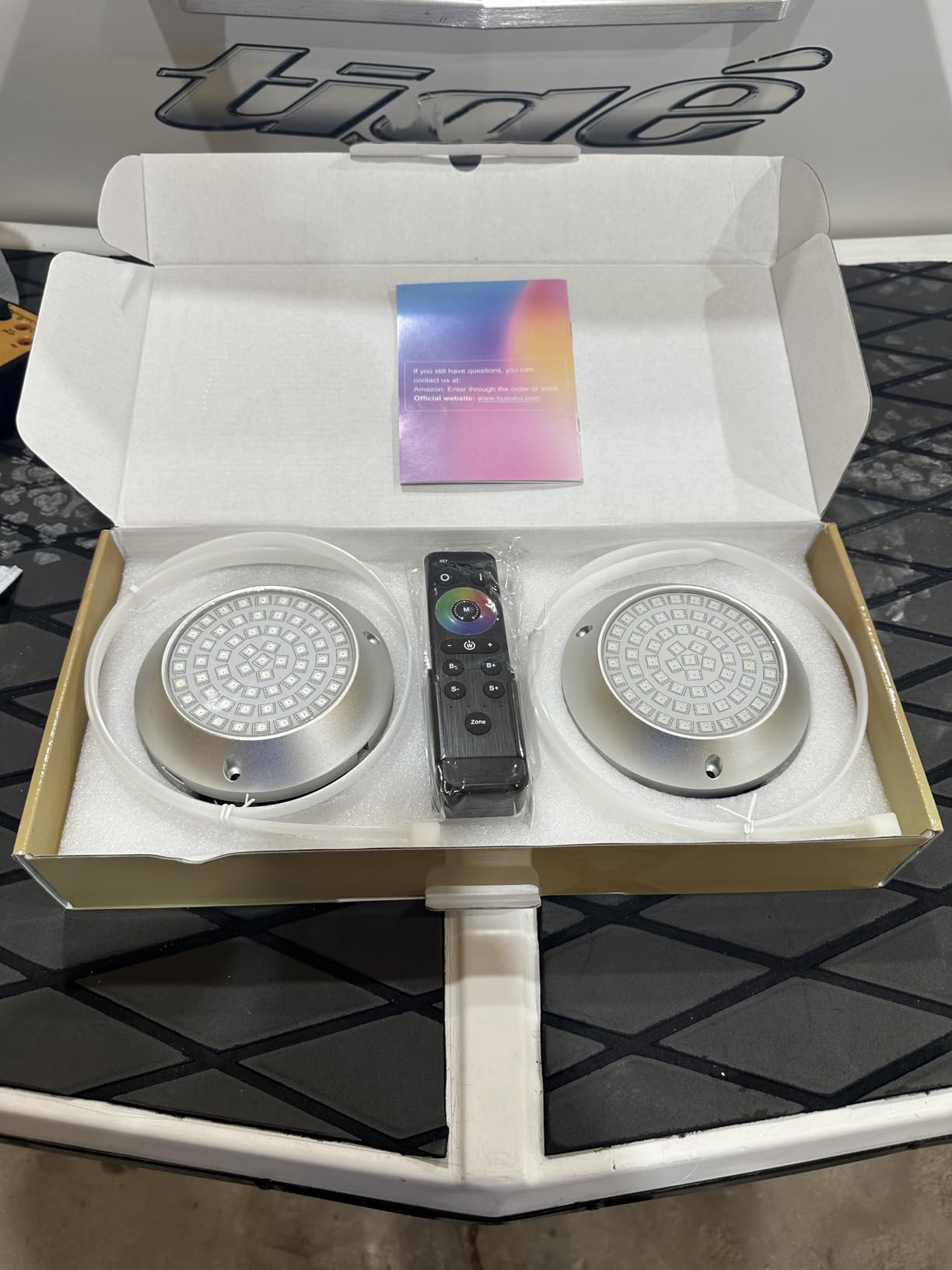 HUSUKU GT12 12000LM Underwater Boat Dock Lights RGB Marine Color Light Kit | 5IN 60LED 12V 120W IP68, All-Metal Body, Wireless Grouping & Control Auto-Sync, High-Powered for Yacht Boats Docking Transom customer photo 1