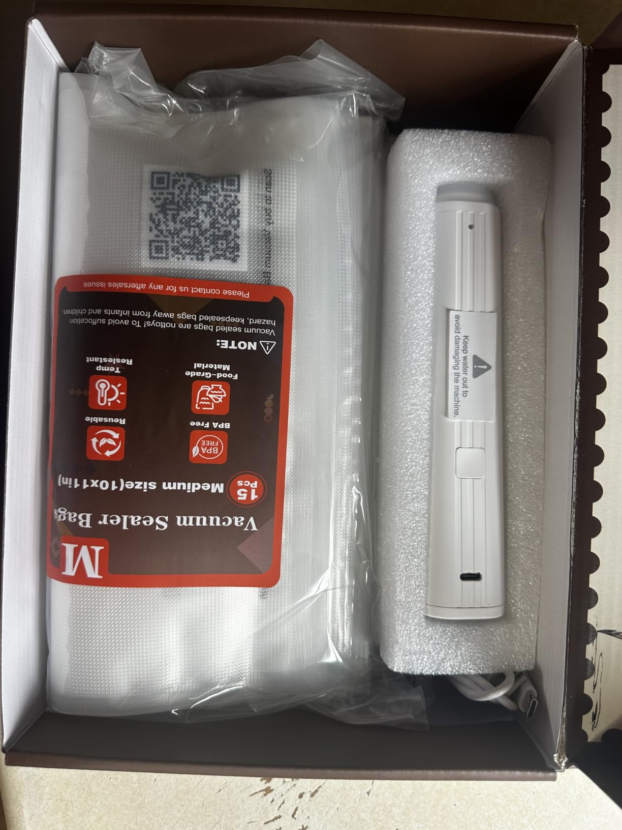 Compact Vacuum Sealer for Food (Vacuum Sealer Machine + 30 Reusable Vacuum Bags) Powerful Handheld Vacuum Sealer Machine, Featuring LED Pressure Display, Portable Food Sealer customer photo 1