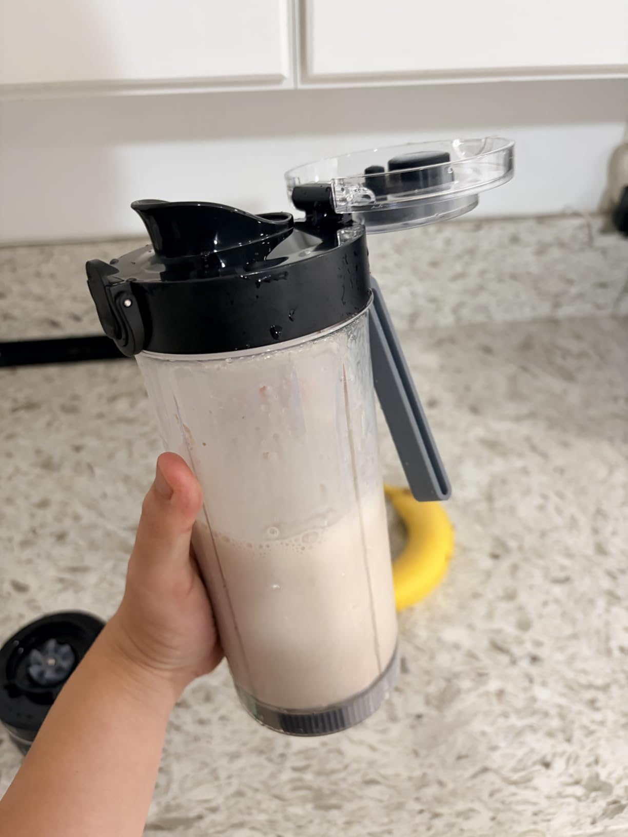 UTALENT Cordless Portable Blender, Ice Crush, 700W Motor, 25oz Cup, 4 Mode customer photo 1