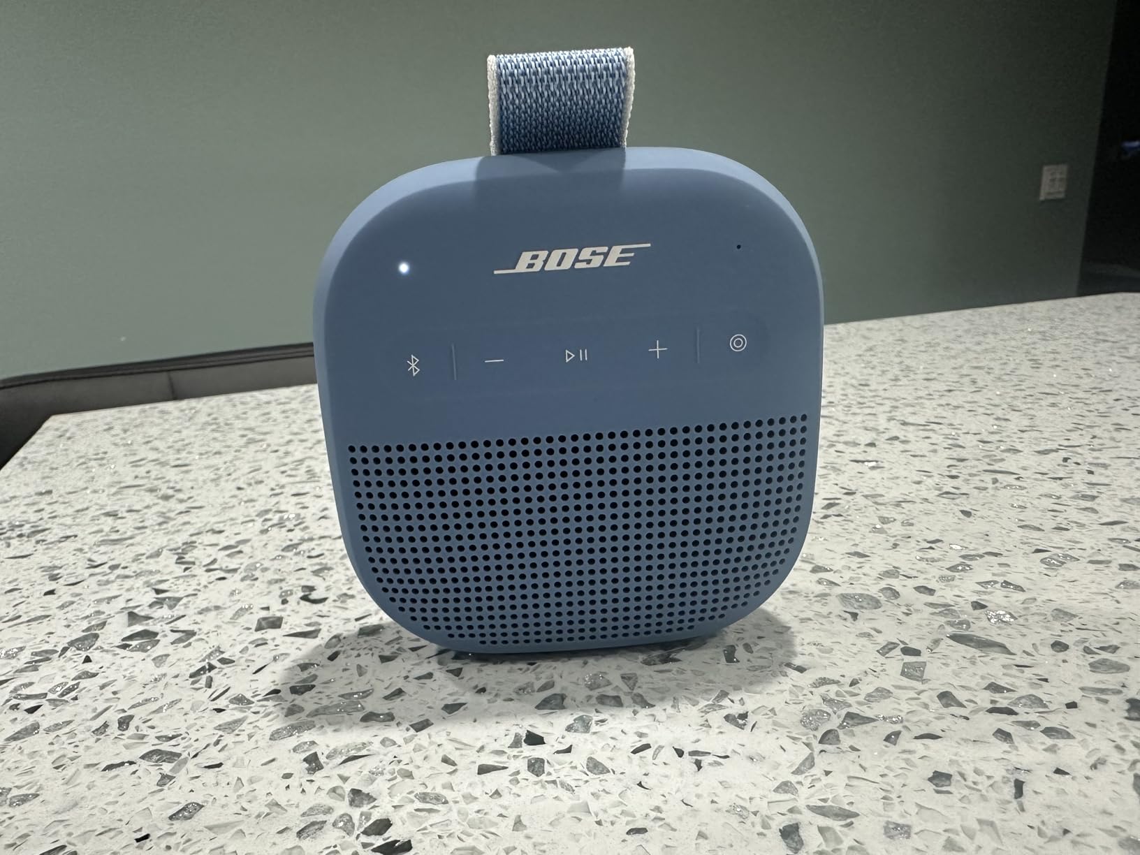 Bose SoundLink Micro Portable Bluetooth Speaker (2nd Gen), Wireless Outdoor Speaker, Up to 12 Hours Battery Life, Waterproof and Dustproof, Black customer photo 2