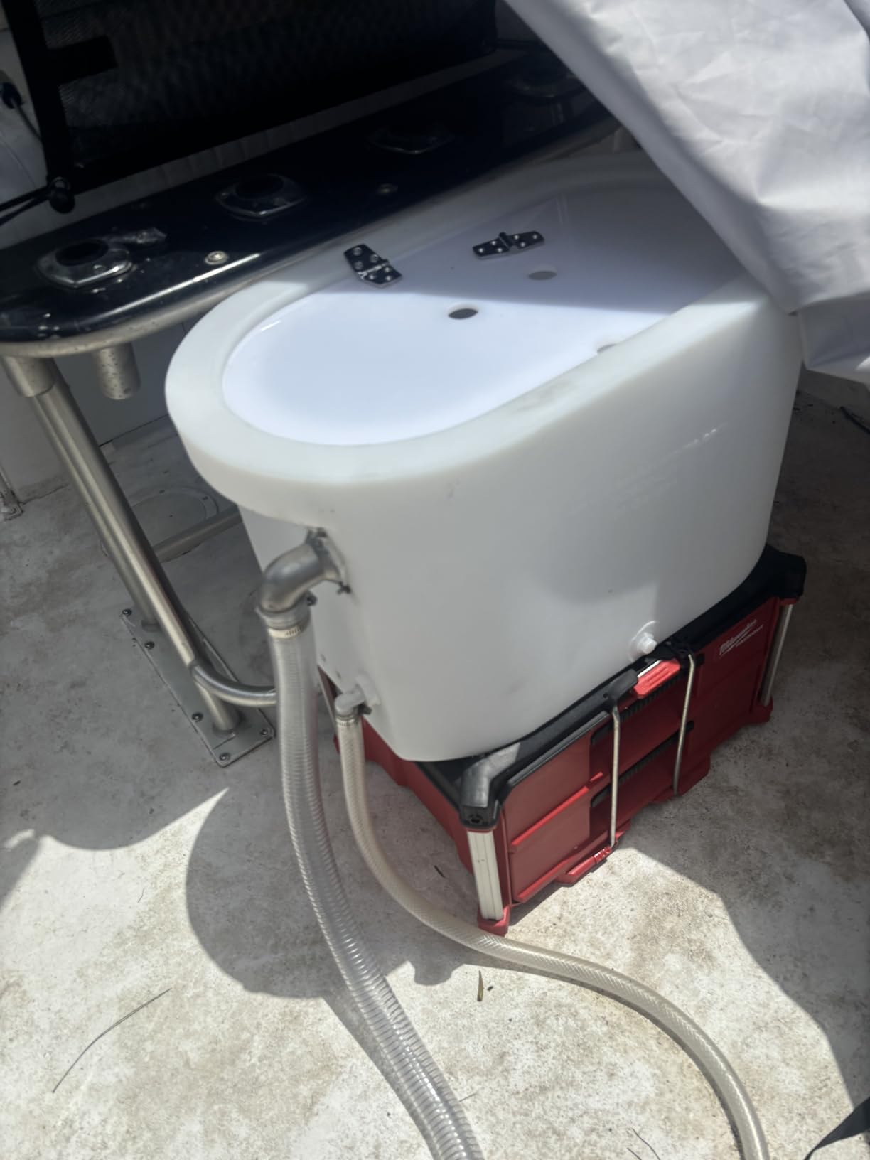 Marine T-2600-LW 26 Gallon Livewell/Baitwell for Live Fishing Bait customer photo 1