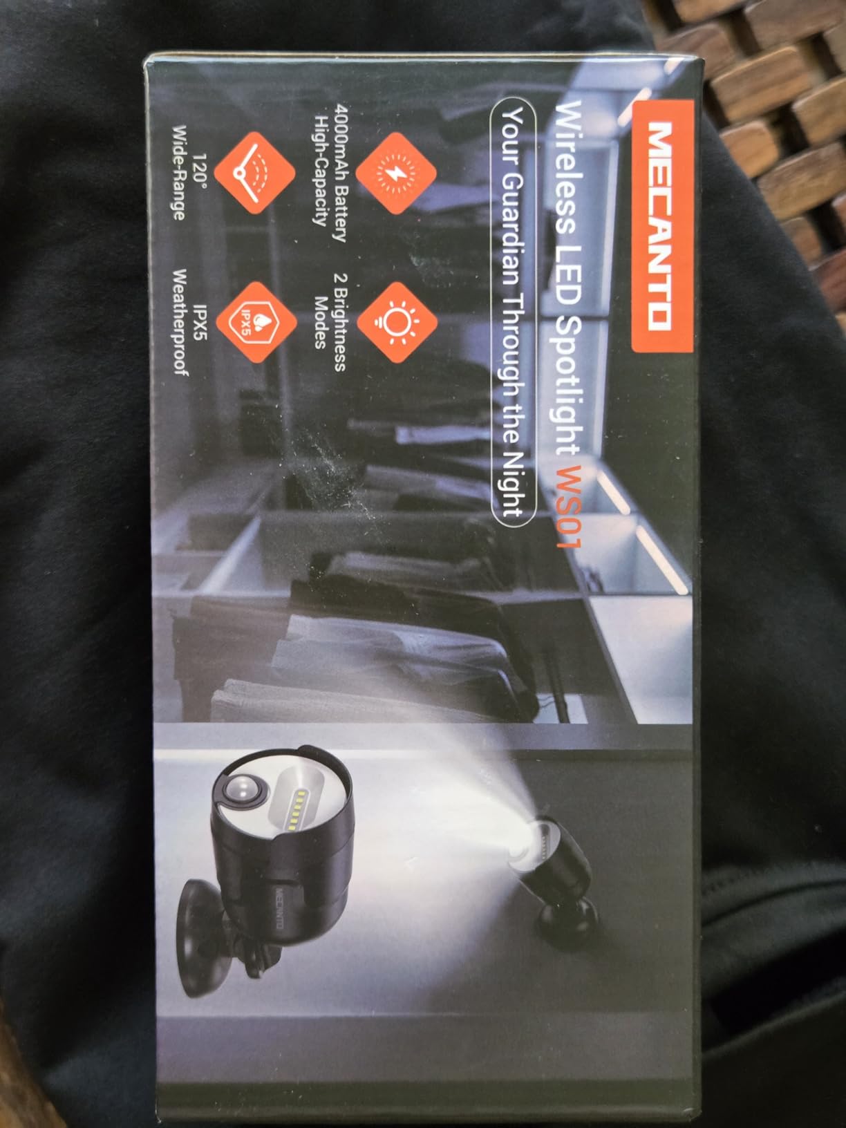 Motion Sensor Outdoor Lights 600 Lumen Spotlight with 4000mAh Rechargeable customer photo 2