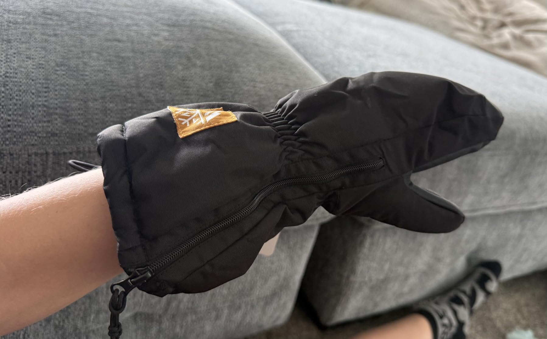 RIGWARL Kids Ski Mittens, Waterproof, 3M Insulated, Long Zipper Cuff customer photo 2