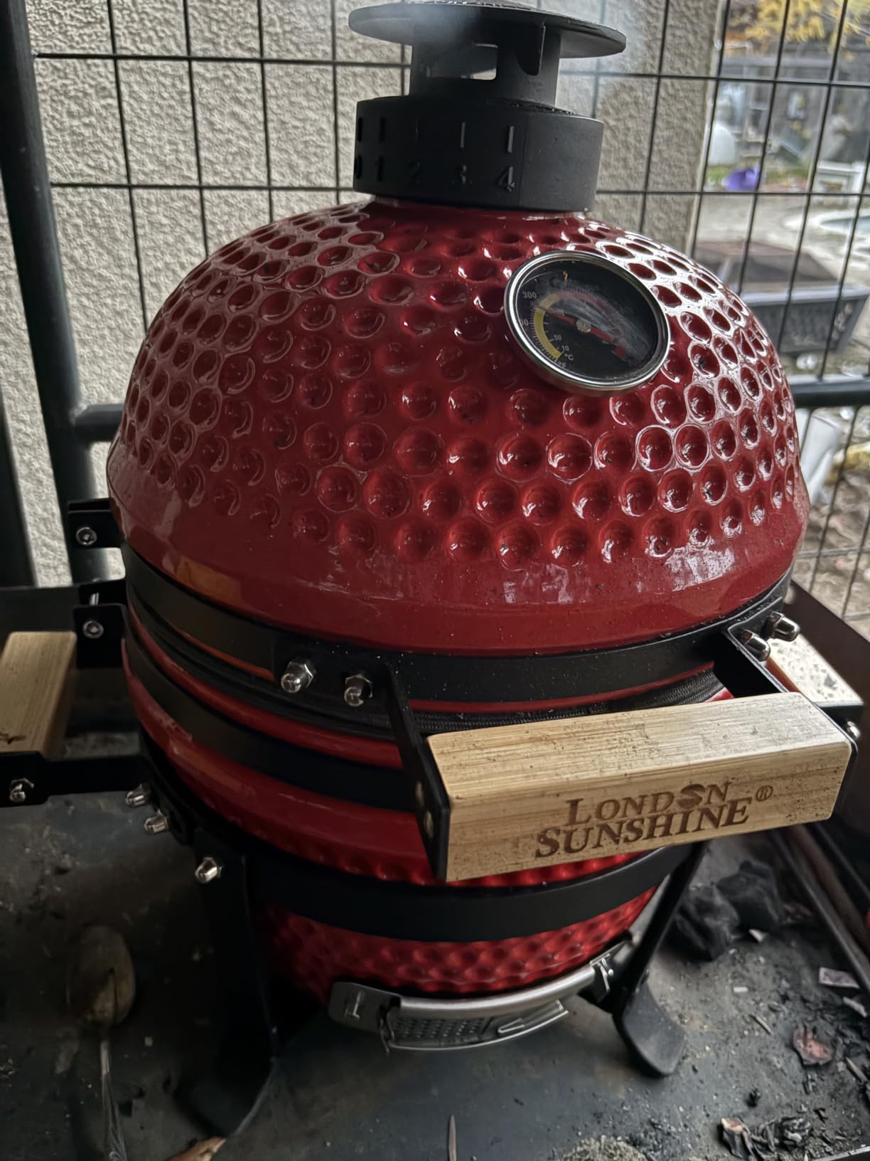 London Sunshine 13-Inch Ceramic Kamado Grill, Waterproof Vent Cap, Green customer photo 1