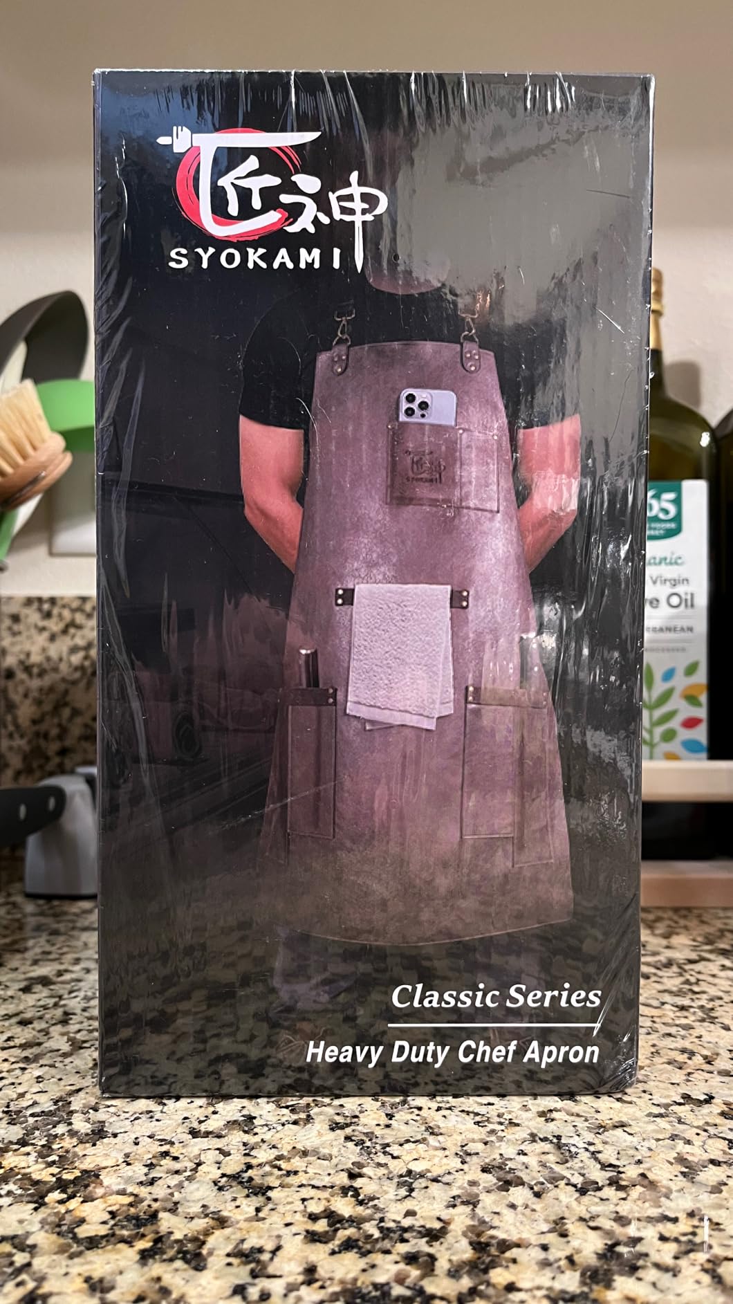 SYOKAMI Bonded Leather Apron for Men, Chef & Grilling Apron, Cross-Back customer photo 1