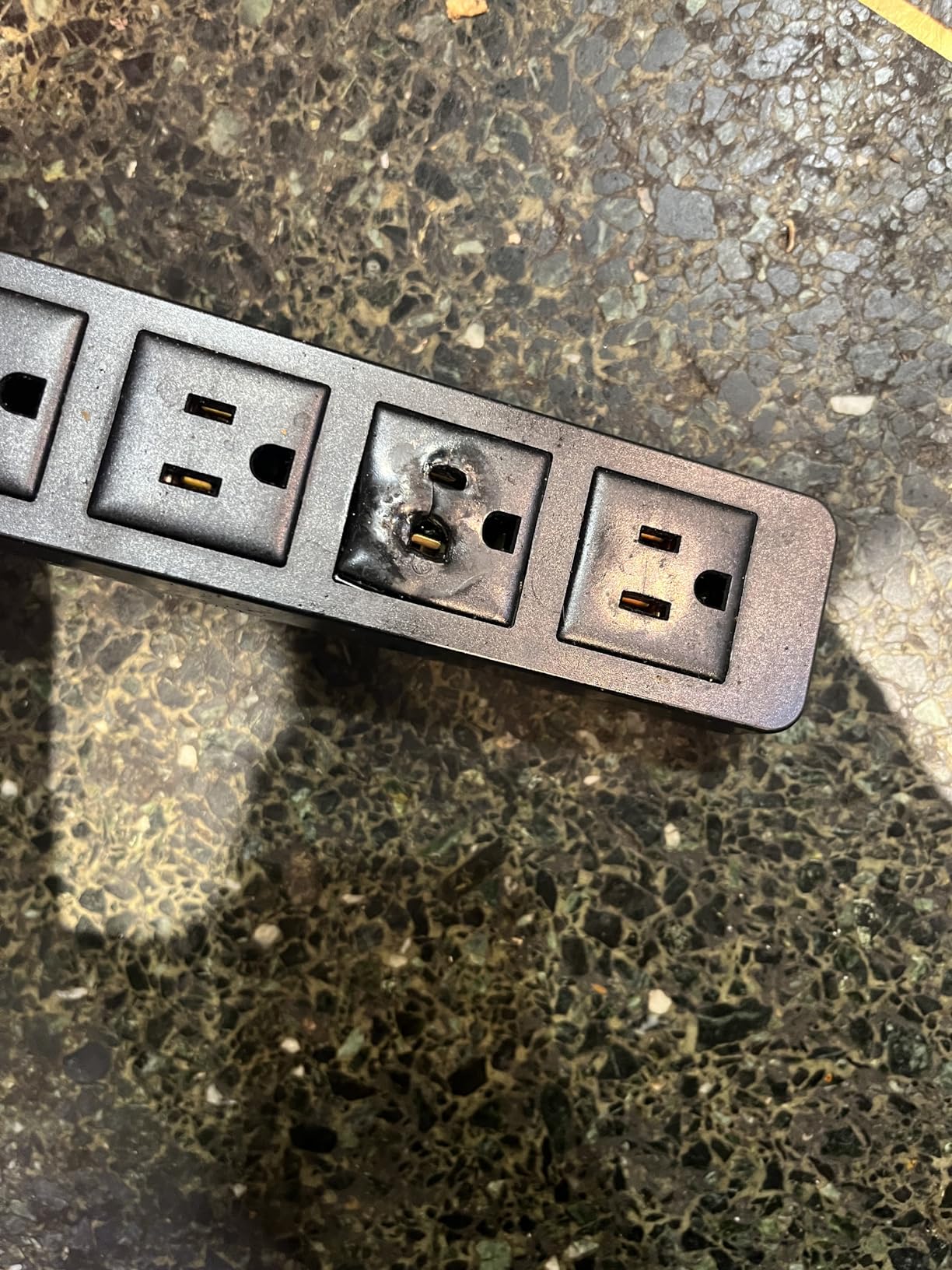 CCCEI Outdoor Power Strip Weatherproof, Waterproof 5 Outlets. 5FT, 1 customer photo 2
