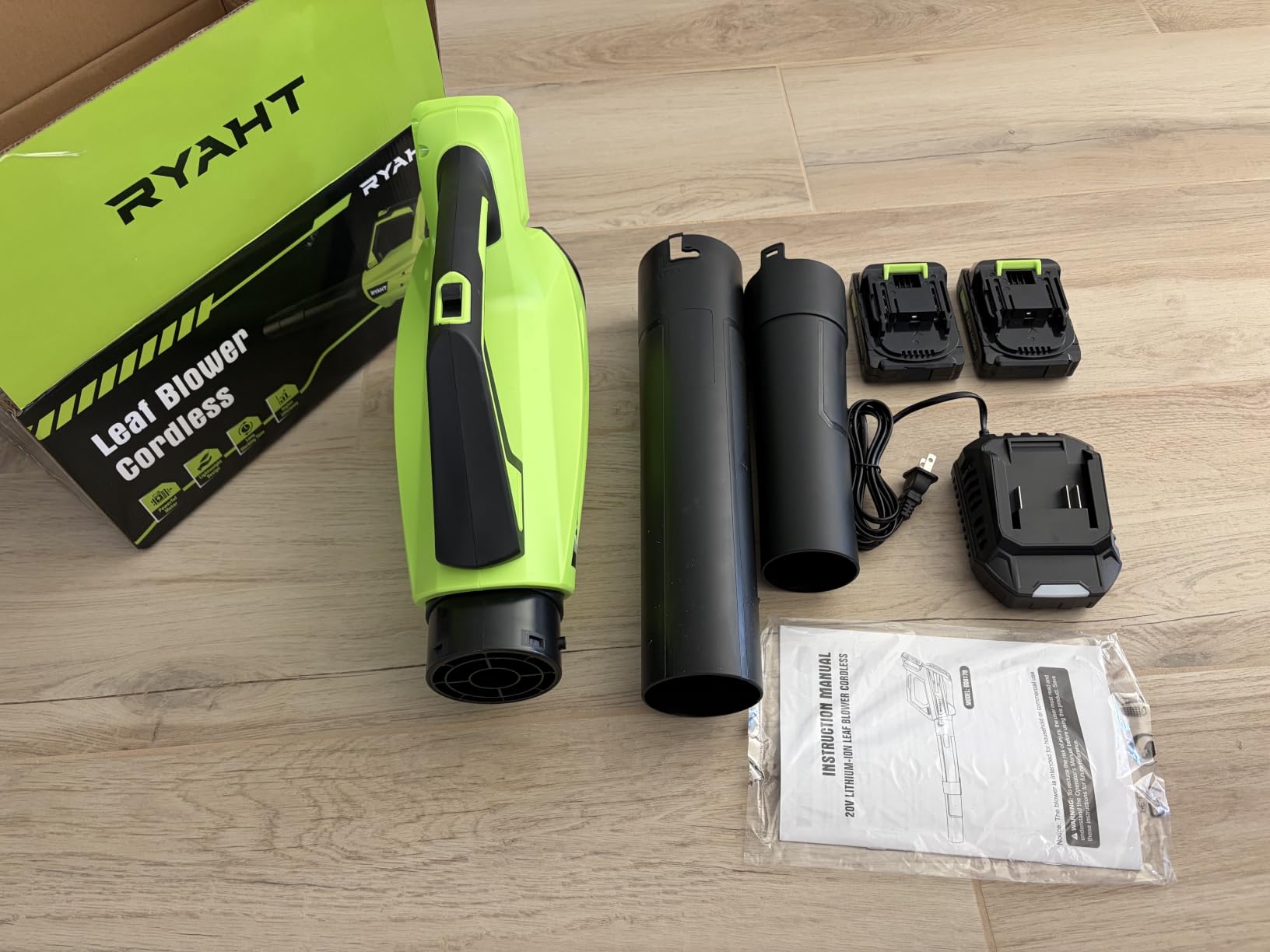 Leaf Blower Cordless, Leaf Blower with Battery and Charger - 2 Speed Modes, 2 Batteries, 20V Powerful Lightweight Electric Blowers for Blowing Leaves, Dust, Lawn Care, Patio Cleaning, Green customer photo 2