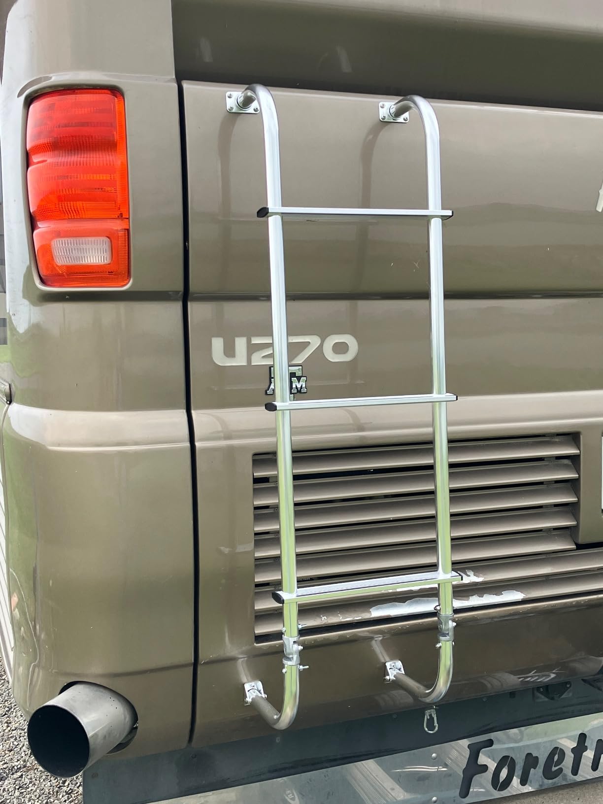 Universal Exterior RV Ladder, Aluminum Travel Trailer Ladder | 7.6FT-8.4FT, 250lbs Capacity, Black customer photo 2