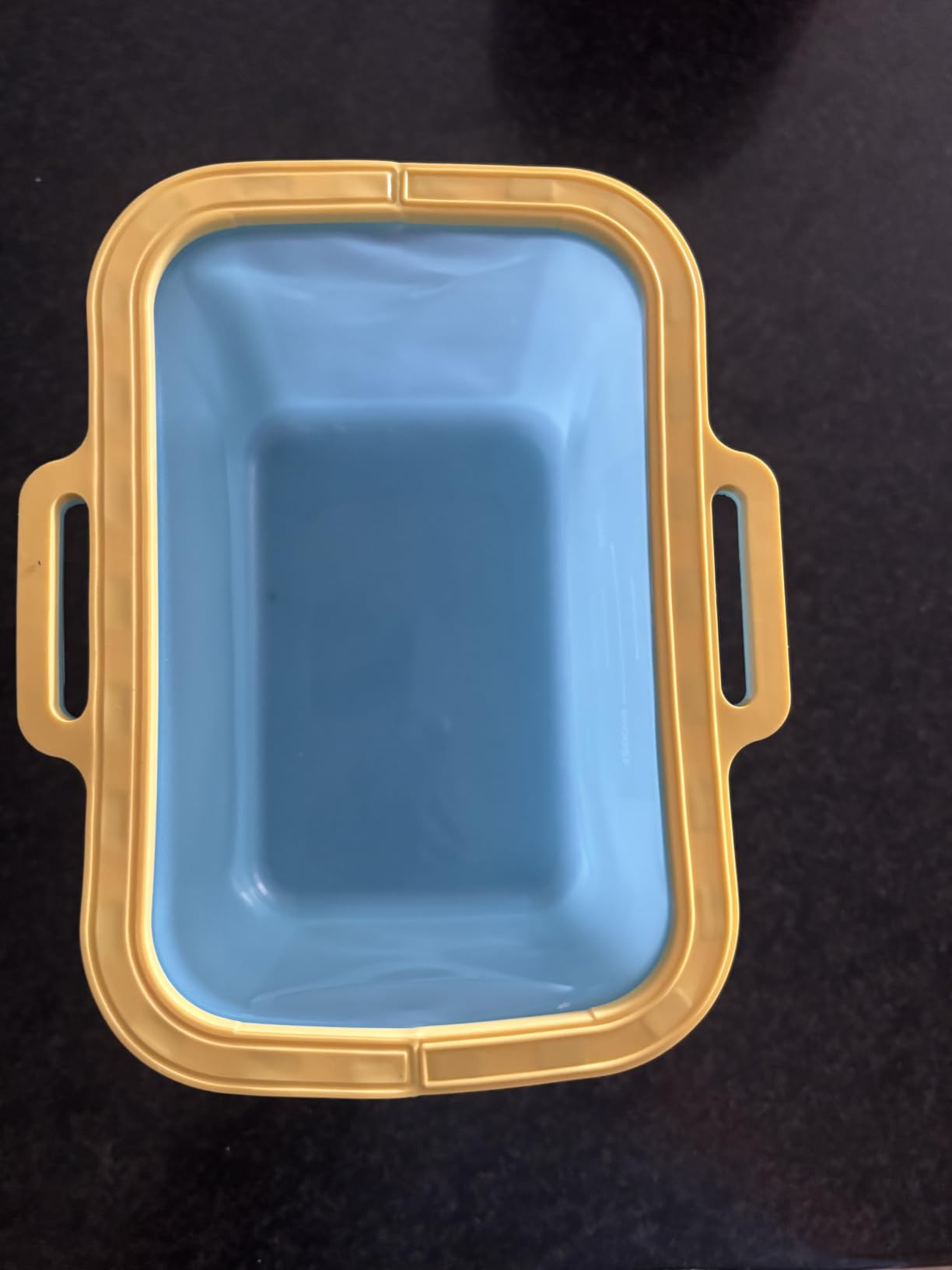 Large Reusable Silicone Food Storage Bag, 68 oz/2 L, Magnetic Seal | Stand-up, wide-open design for easy filling; ideal for leftovers, lunch & meal prep. BPA-free, fridge & dishwasher safe customer photo 2