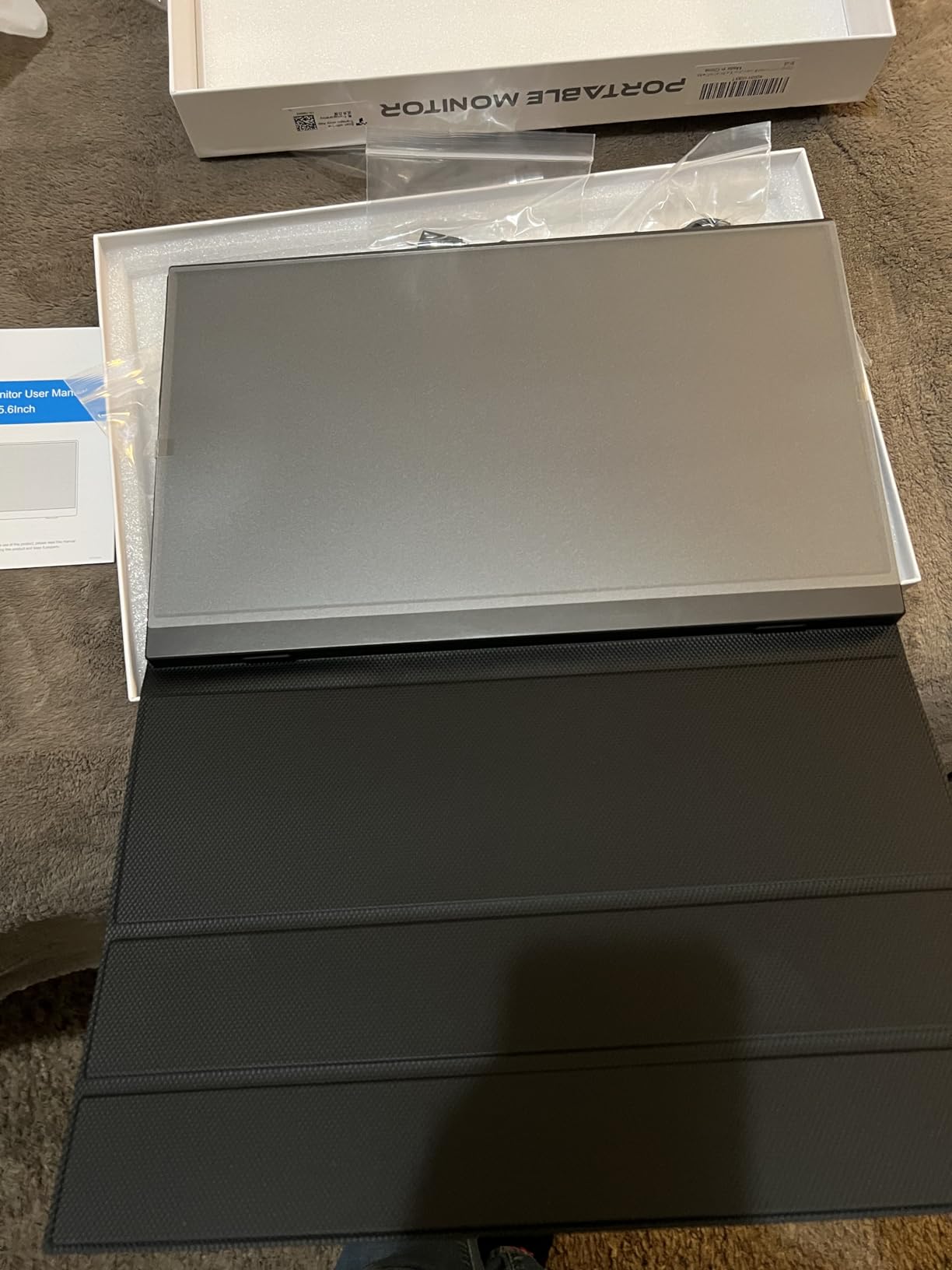 COOLHOOD 18.5 Inch FHD USB-C HDMI 120Hz Portable Monitor customer photo 2