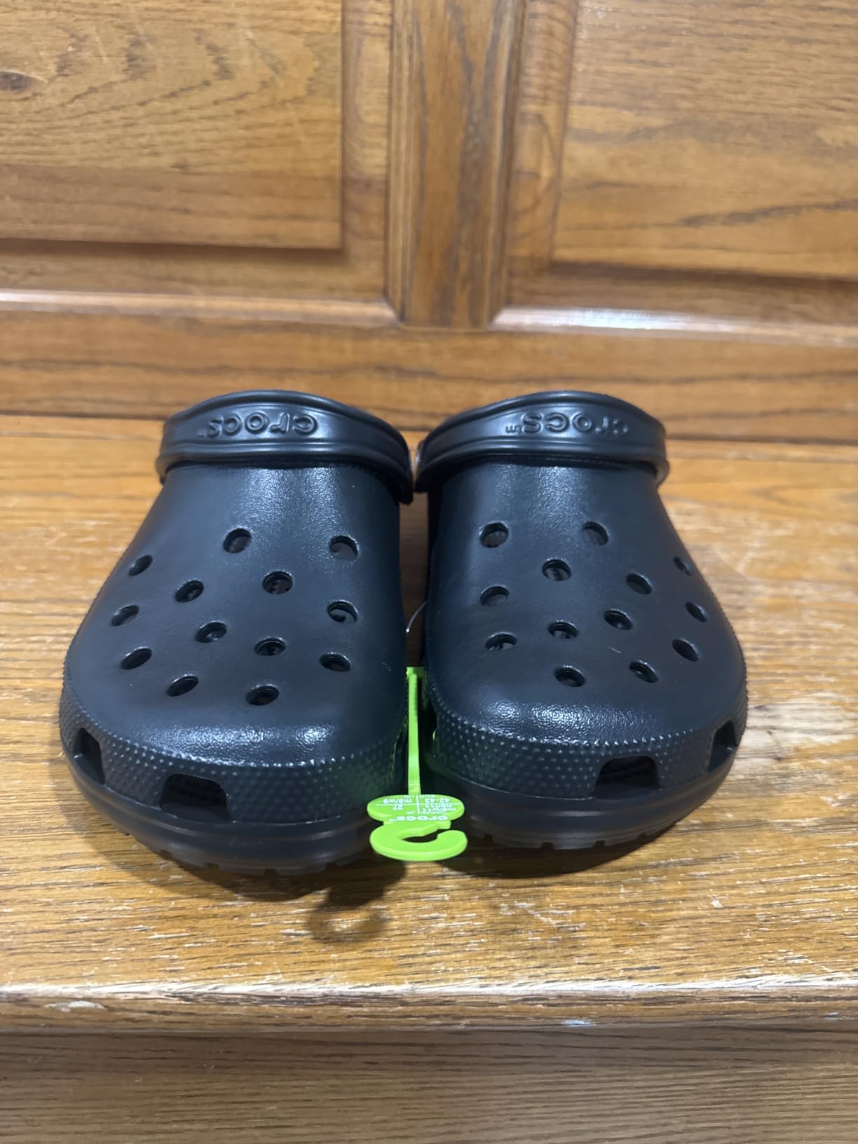 Crocs Unisex-Adult Classic Clog, Clogs for Women and Men customer photo 1