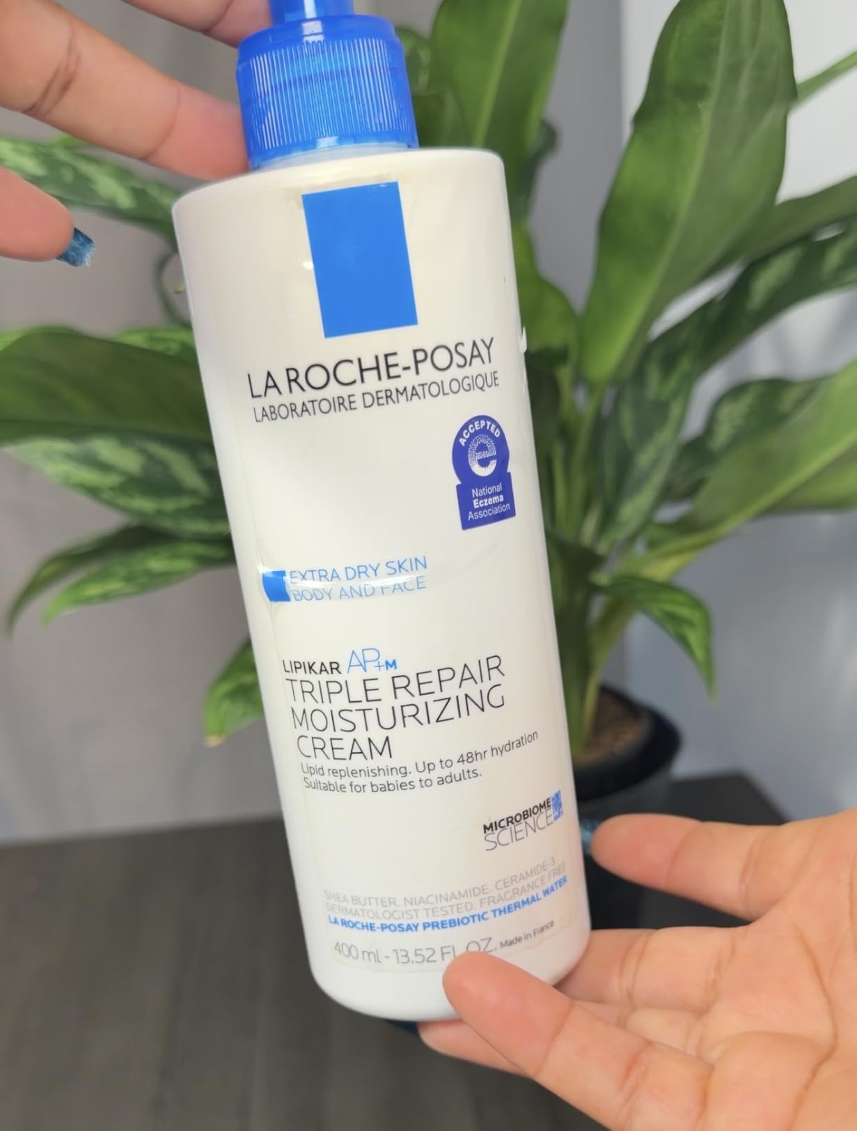 La Roche-Posay Lipikar AP+MAX Triple Repair Moisturizing Body Cream customer photo 2