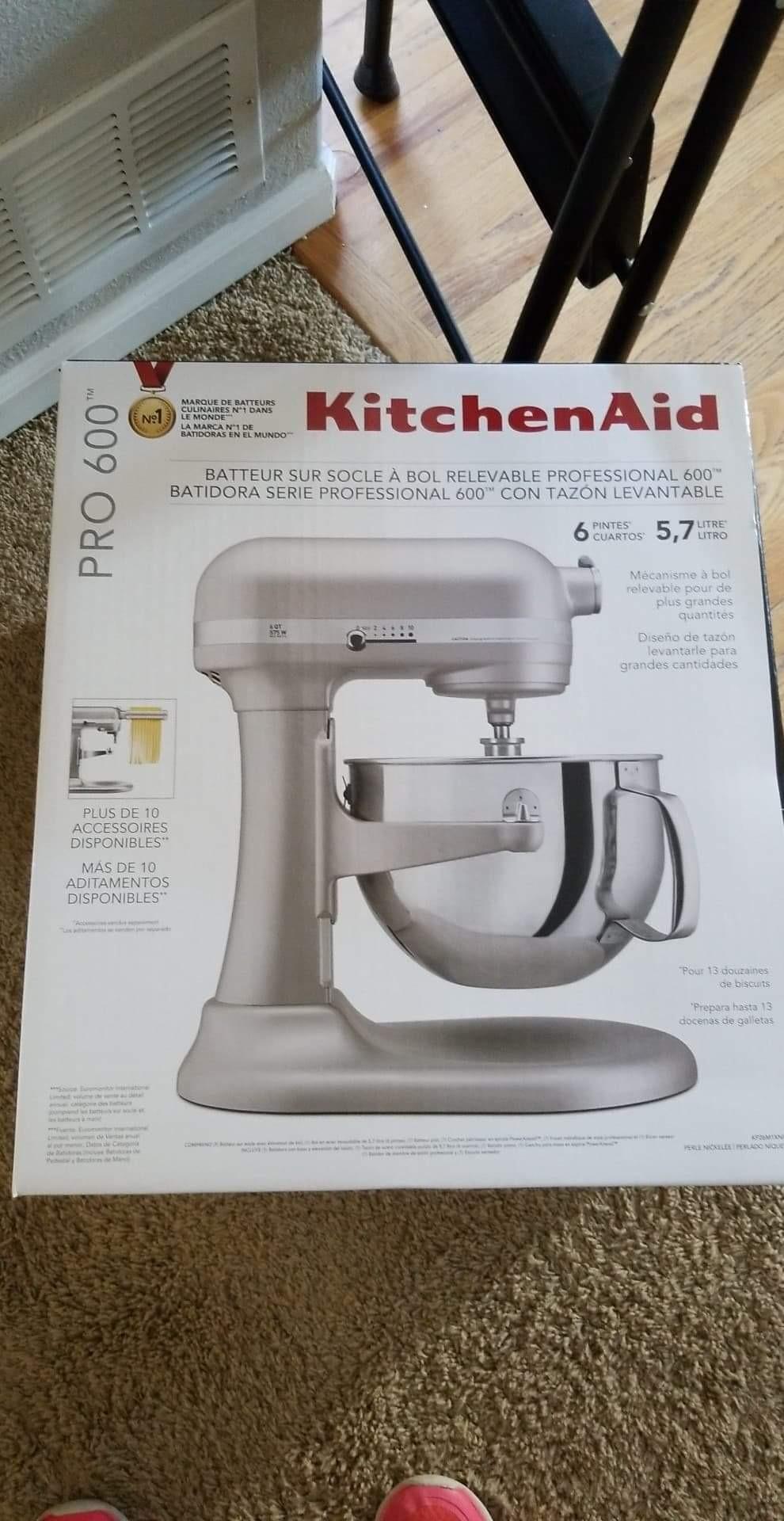 KitchenAid KP26M1XVB Professiona customer photo 1