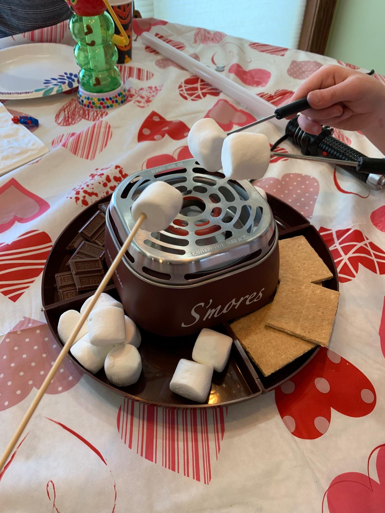 Nostalgia Tabletop Indoor Electric S'mores Maker - Smores Kit With Marshmallow Roasting Sticks and 4 Trays for Graham Crackers, Chocolate, and Marshmallows - Movie Night Supplies - Brown customer photo 2