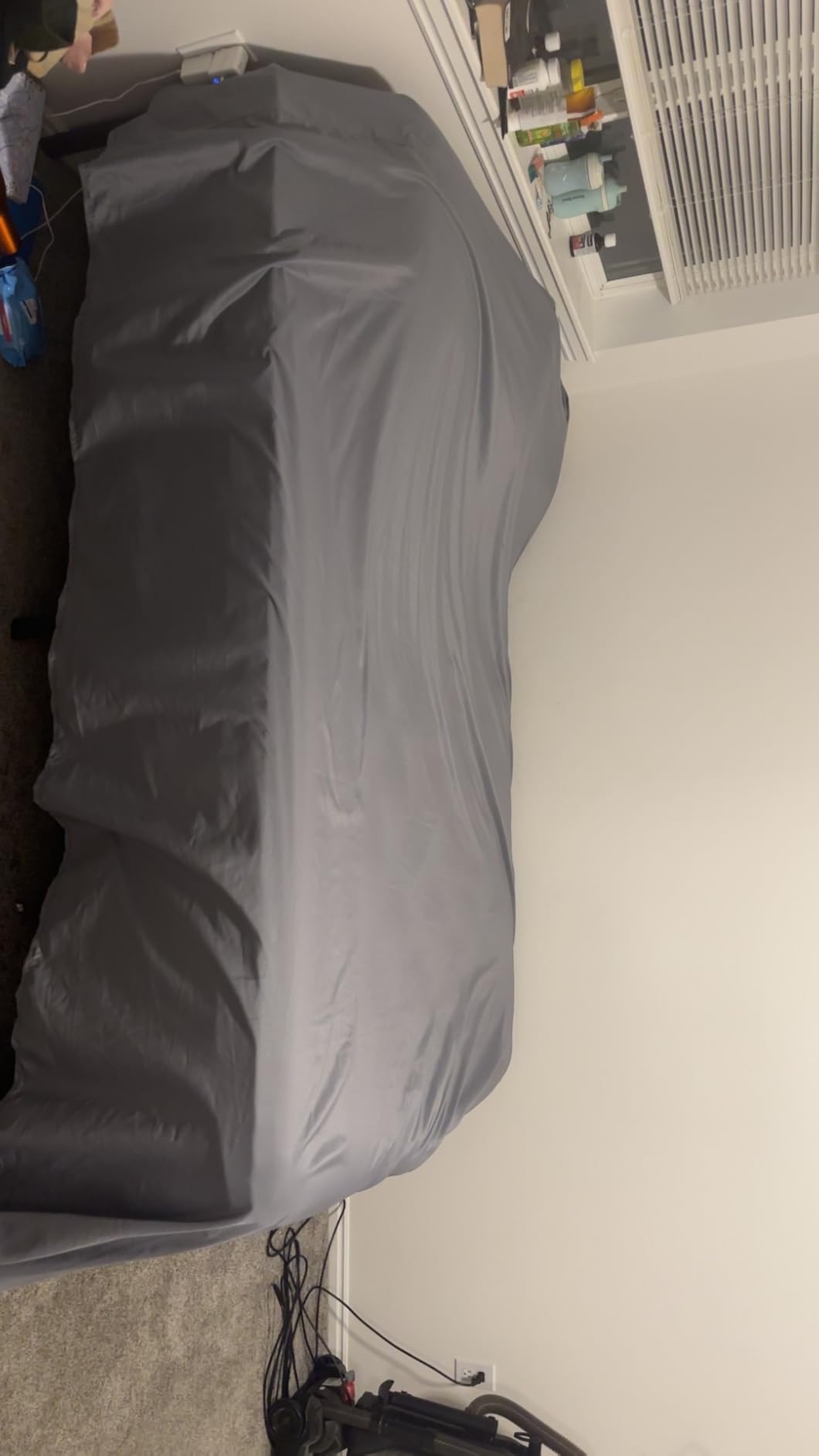Amazon Basics Lightweight Breathable Super Soft Wrinkle-Free Easy Care Brushed Microfiber 4 Piece Bed Sheet Set with 14-Inch Deep Pockets, Queen, Spa Blue, Solid customer photo 1