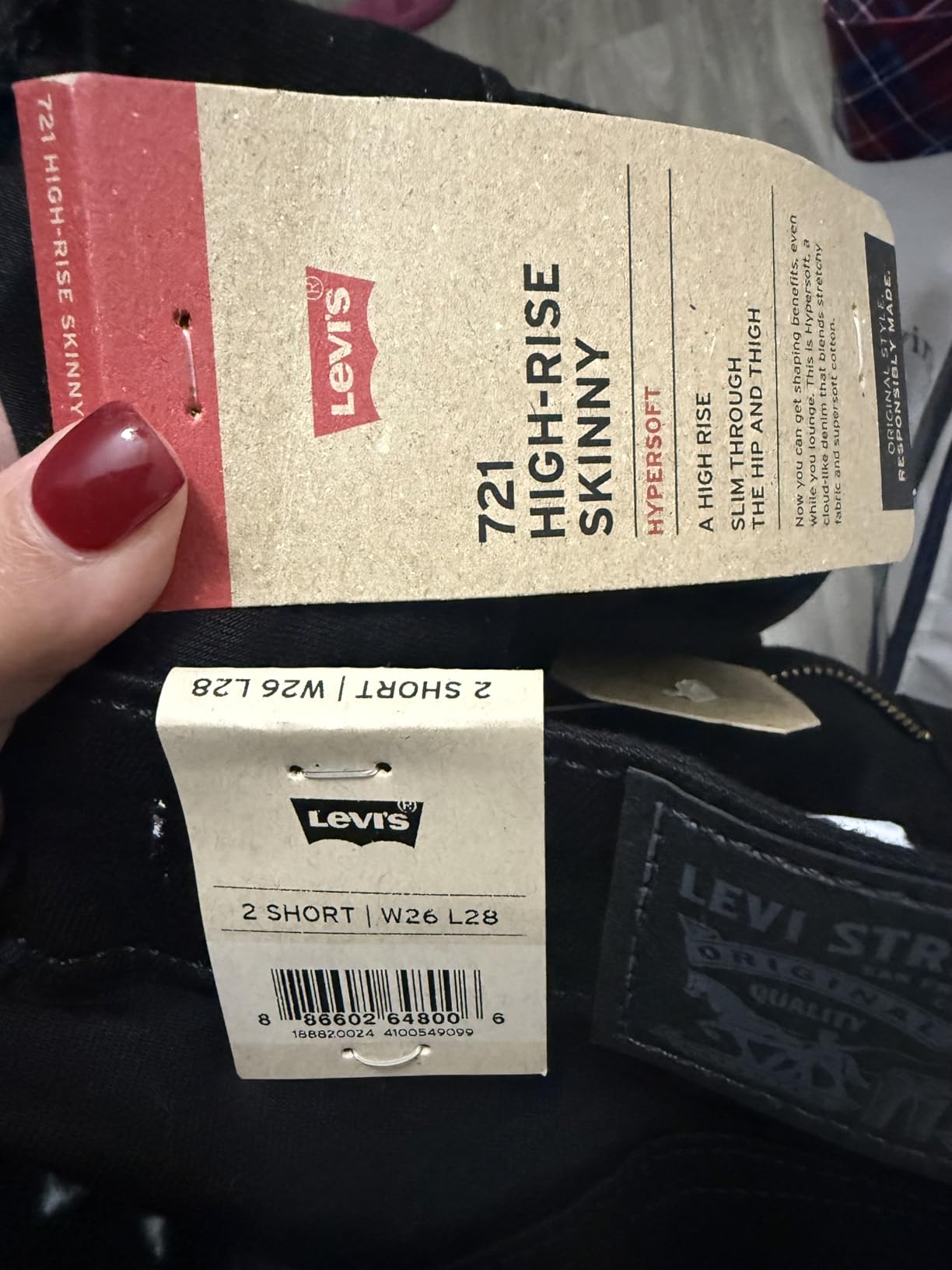 Levi's Women's 721 High Rise Skinny Jeans customer photo 2