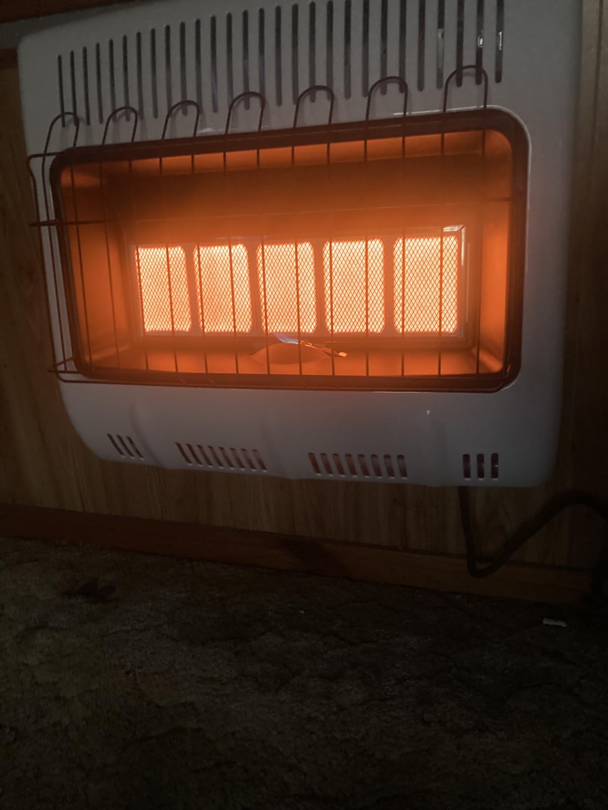 Mr. Heater 30,000 BTU Vent Free Radiant Propane Heater customer photo 1