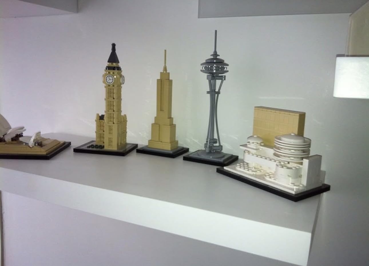 LEGO Architecture London Skyline Collection 21034 Building Set Model Kit and Gift for Kids and Adults (468 pieces) customer photo 1