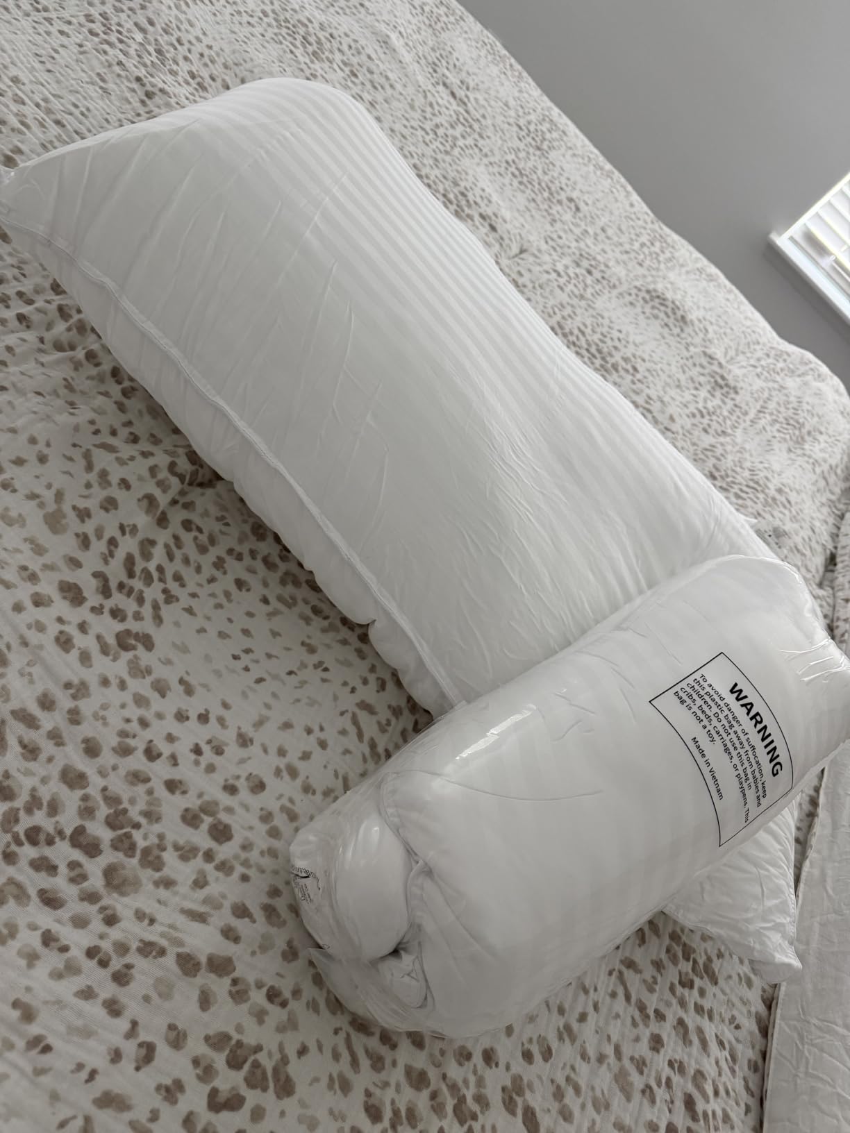 Beckham Hotel Collection Bed Pillows Standard/Queen Size Set of 2 customer photo 2