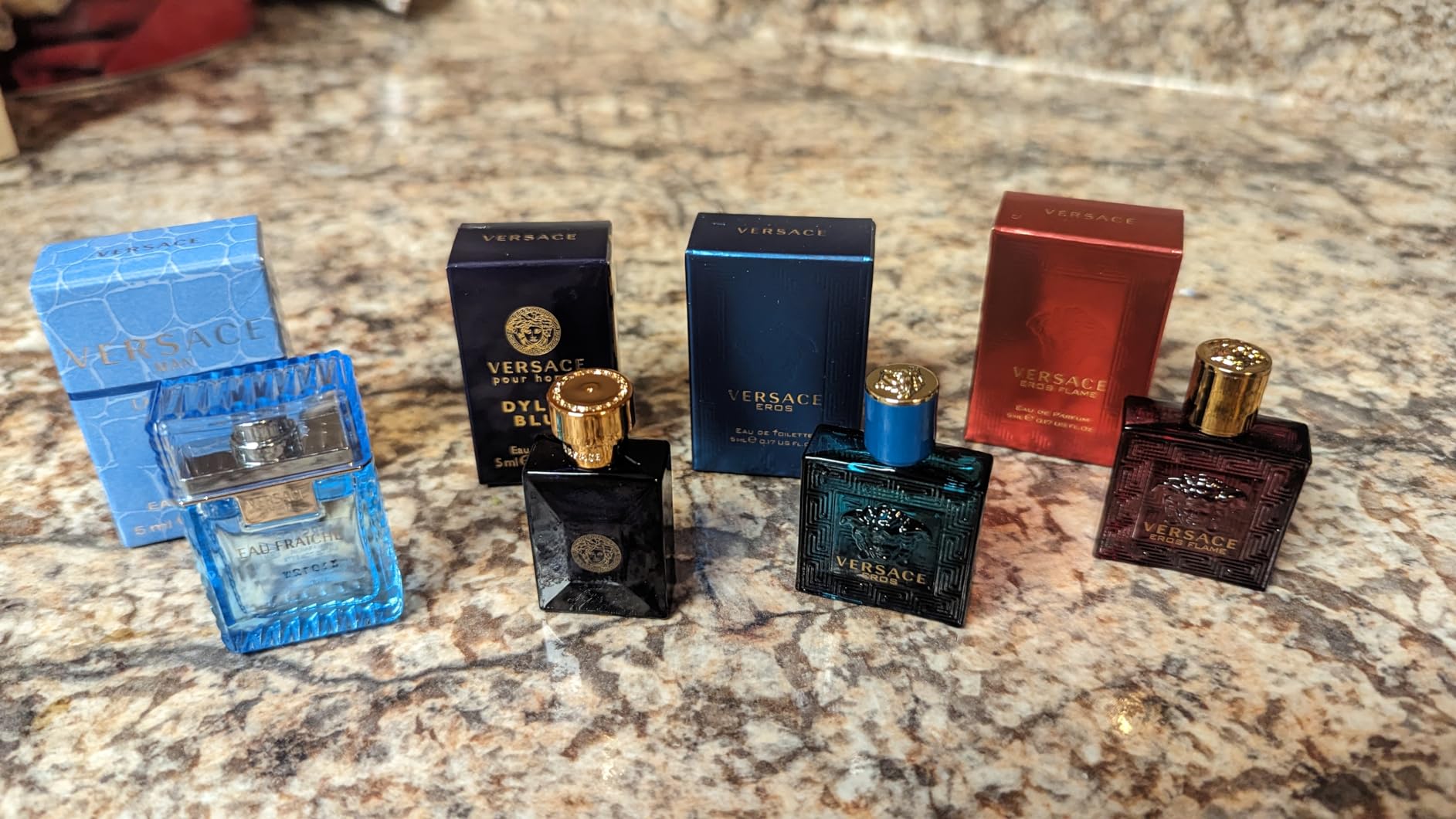 Versace 4 Piece Mini Gift Set for Men customer photo 2