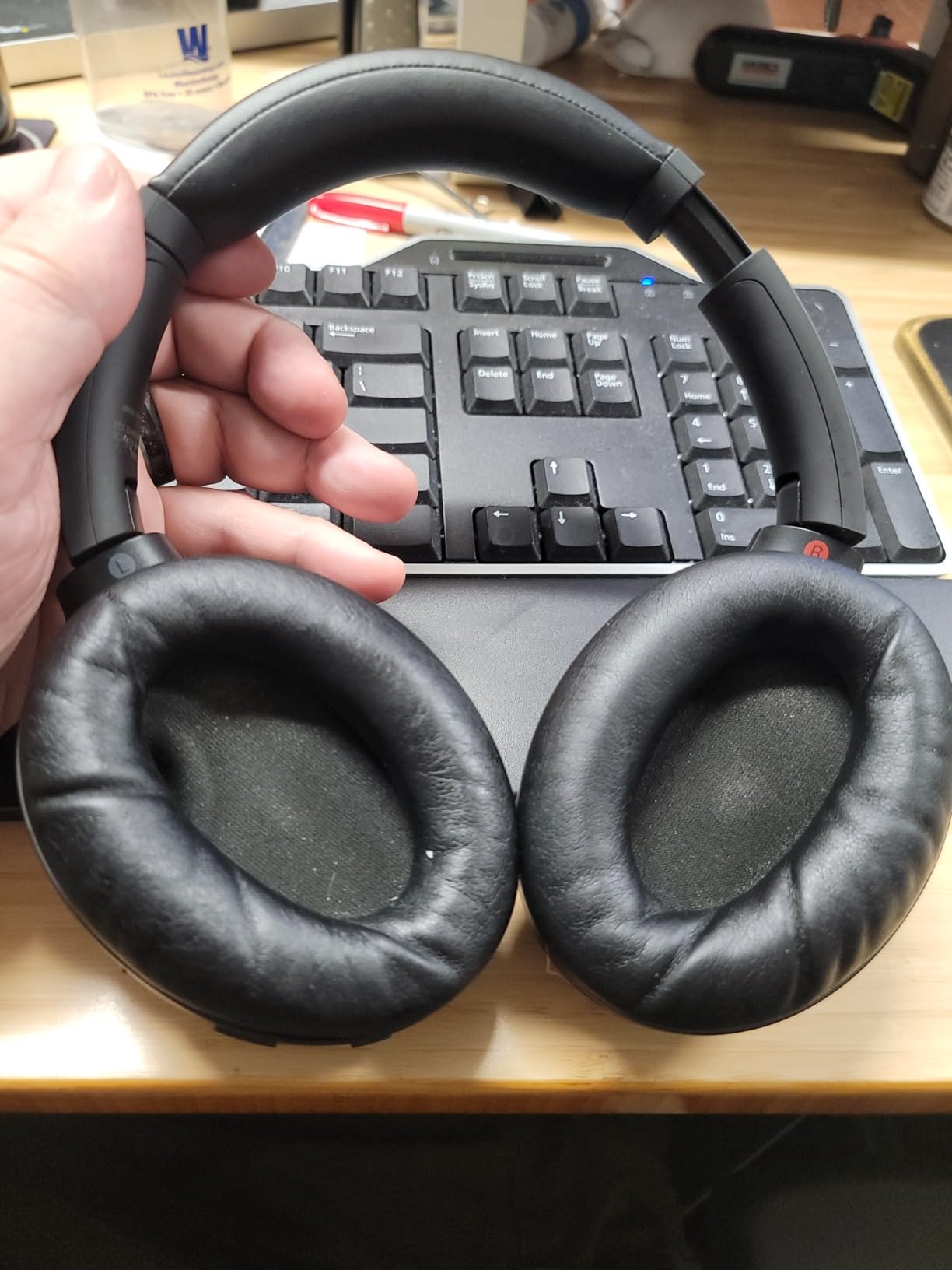 Sony WH-1000XM4 Wireless Noise Cancelling Headphones, Silver customer photo 1
