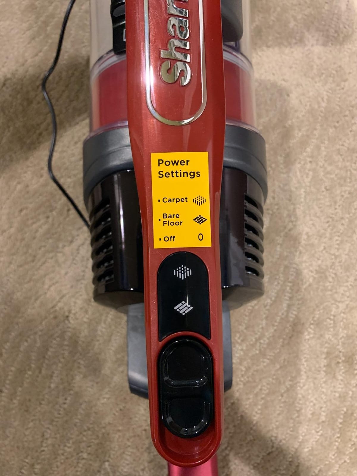 Shark Cordless Vacuum Cleaner, Red, IZ362H customer photo 1