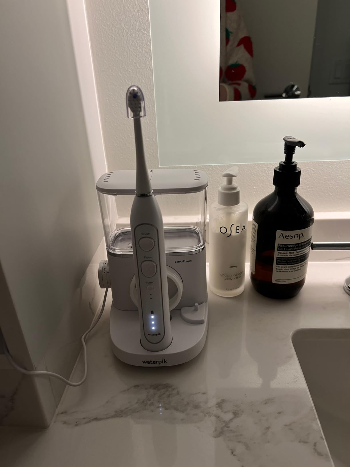 Waterpik Sonic-Fusion Flossing Electric Toothbrush Water Flosser, White customer photo 1