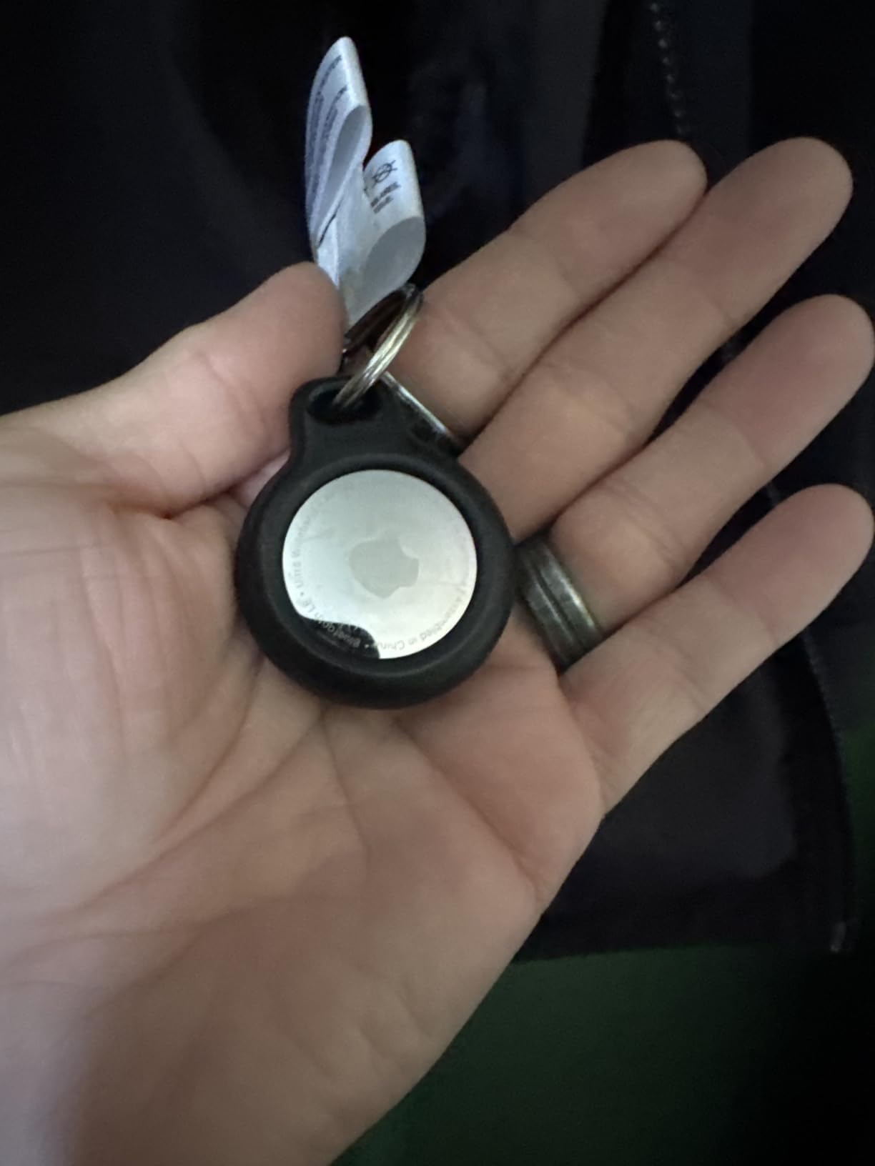 Belkin Apple AirTag Holder Keychain with Key Ring, Scratch-Resistant customer photo 1