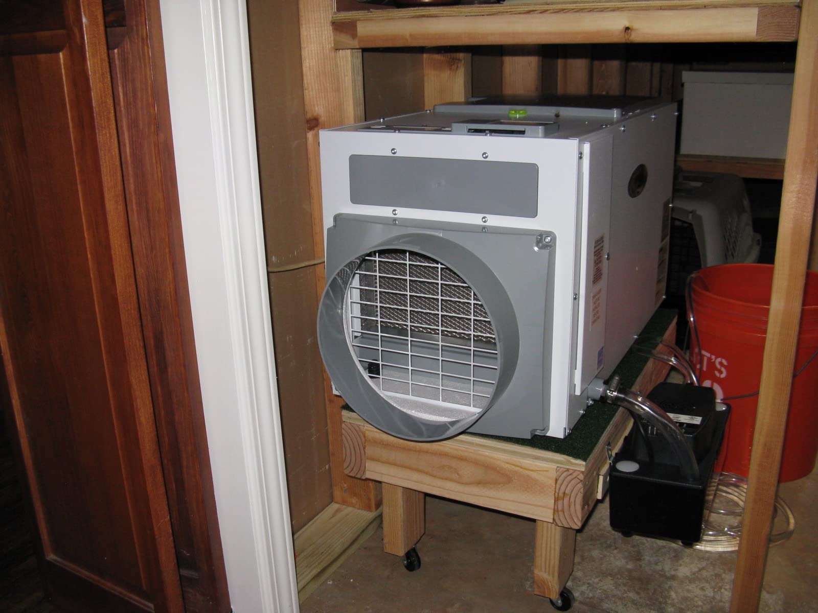 AprilAire E100 Pro 100-Pint Whole-House Dehumidifier, Energy Star Certified, Commercial-Grade Whole-Home Dehumidifier for Basement, Crawlspace, or Whole House up to 5,500 sq. ft. customer photo 1