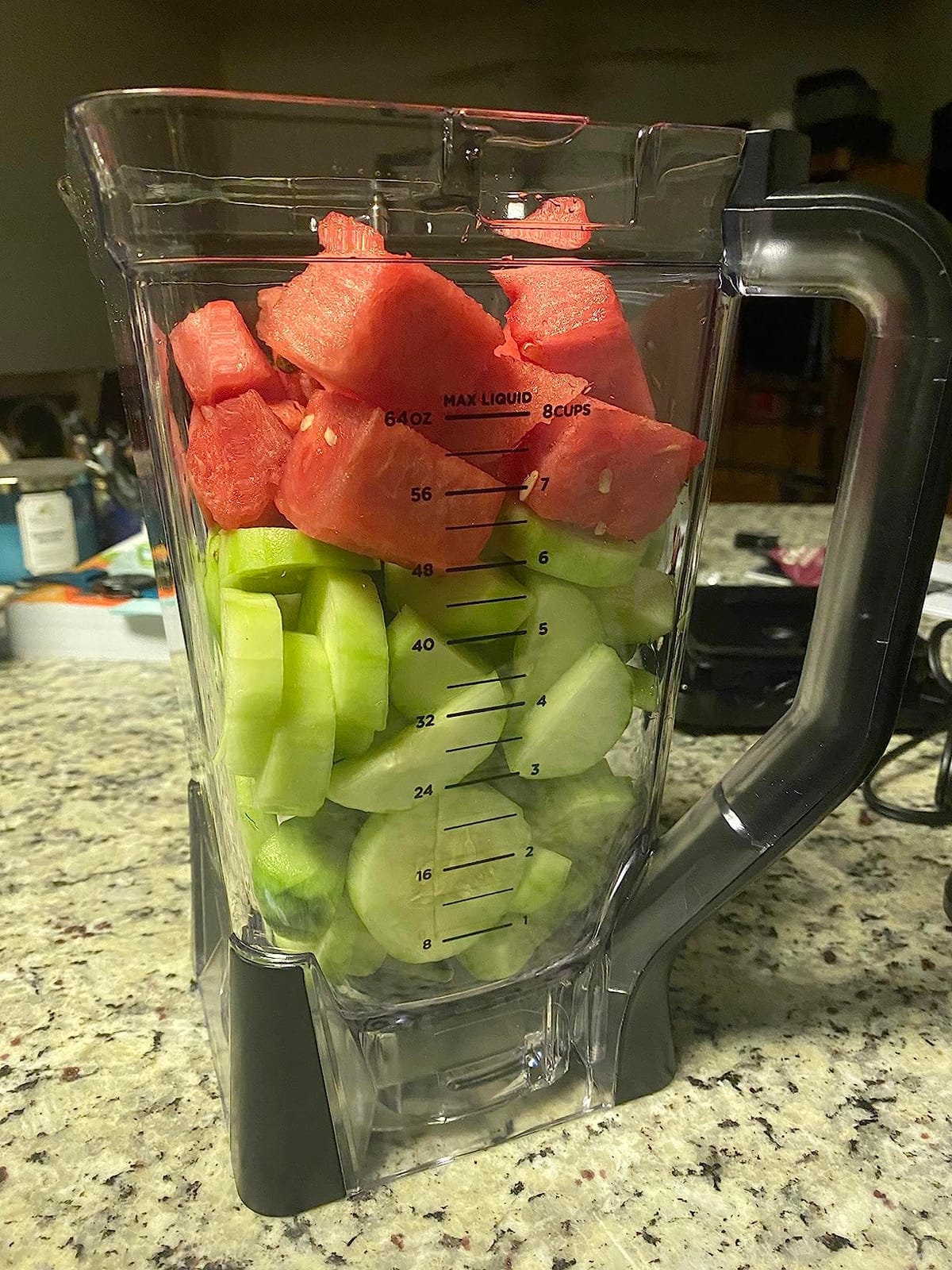 Ninja Blender for Smoothies & Shakes, 1000W, 72oz Pitcher, Black, NJ601AMZ customer photo 1