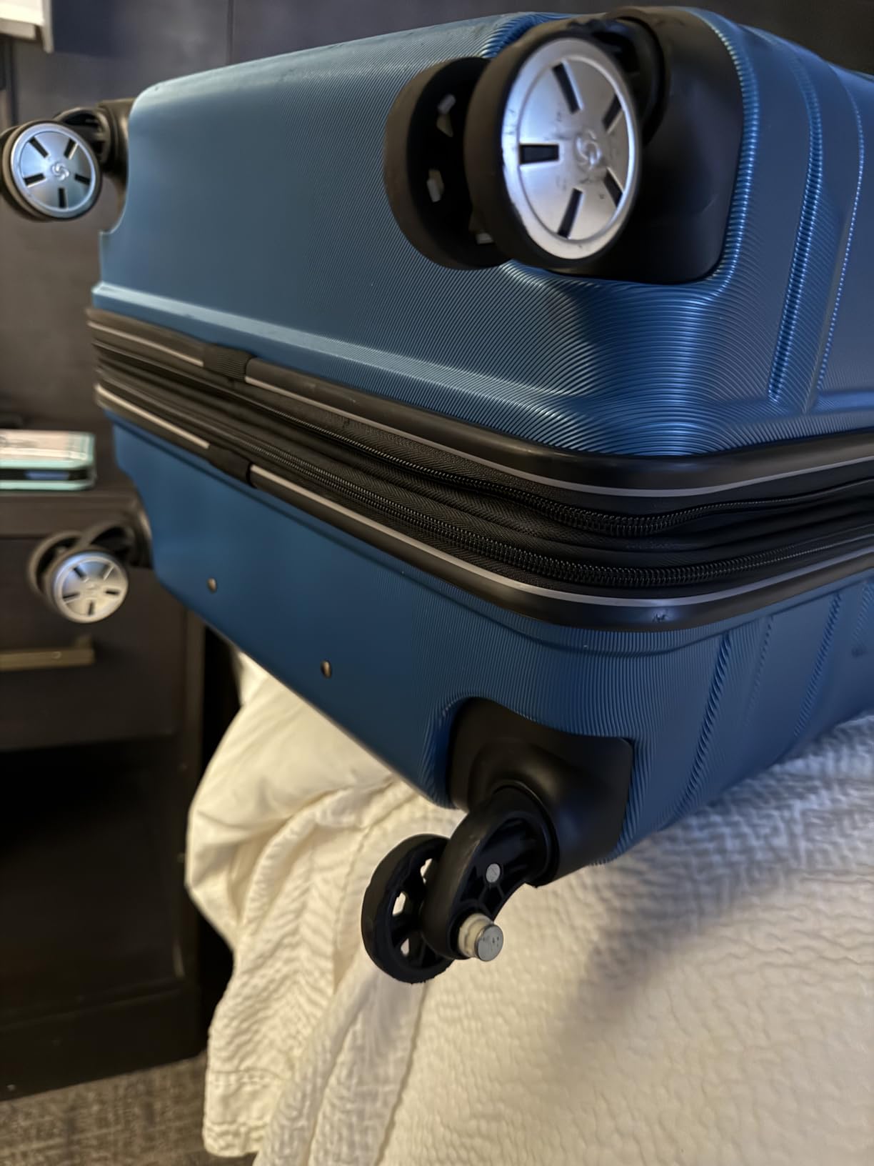 Samsonite Omni 2 Hardside Expandable Luggage with Spinner Wheels, 2-Piece Set (19/24), Lagoon Blue customer photo 2