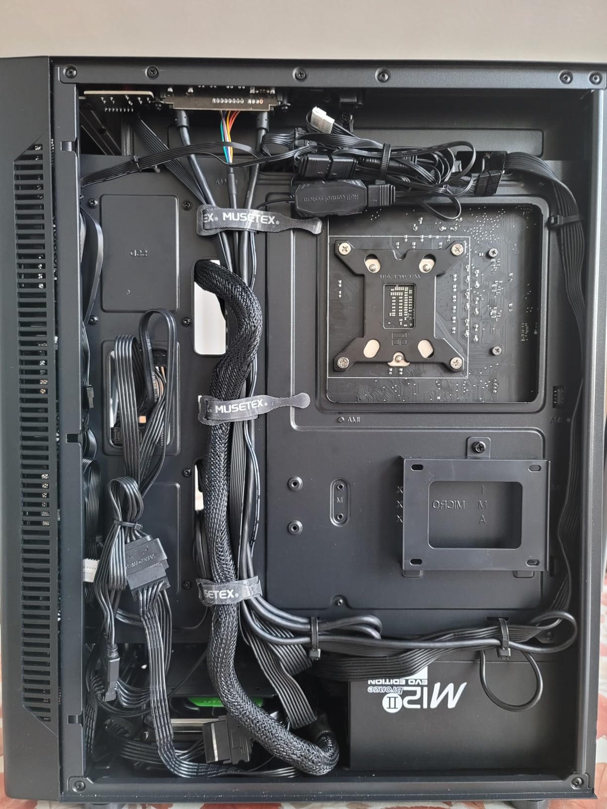 MUSETEX ATX PC Case Pre-Install 6 PWM ARGB Fans, Polygonal Mesh Computer Gaming Case, Opening Tempered Glass Side Panel Mid-Tower Case, USB 3.0 x 2, Black, NN8 customer photo 1