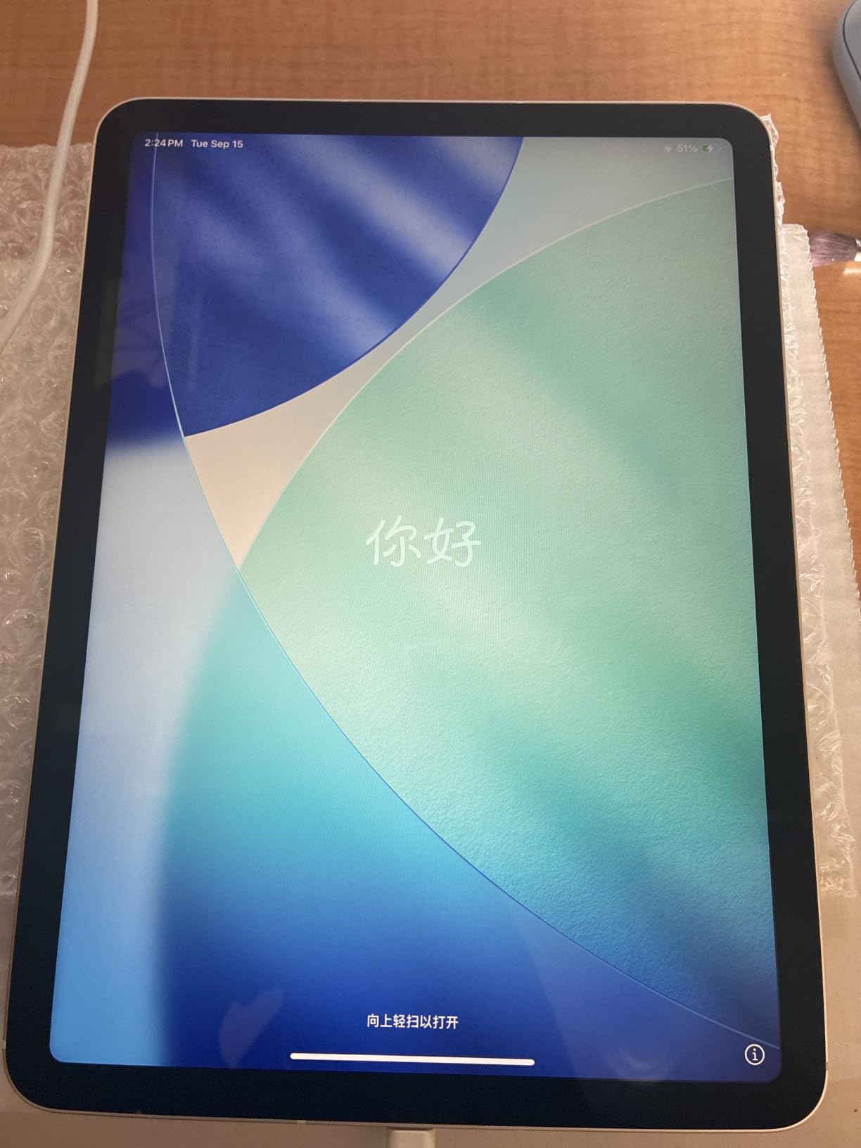 Apple 2022 iPad Air (10.9-inch, Wi-Fi, 64GB) - Starlight (Renewed) customer photo 2
