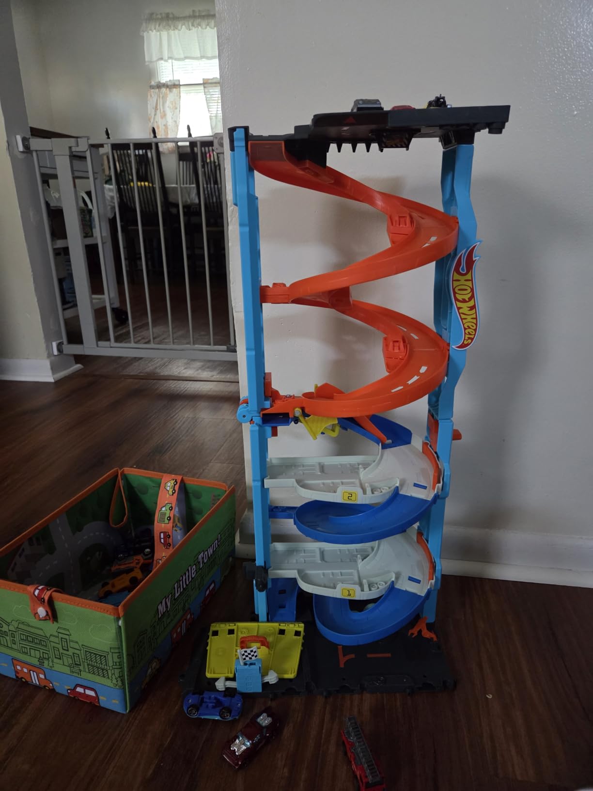 Hot Wheels City Transforming Race Tower & 1 Toy Car customer photo 1
