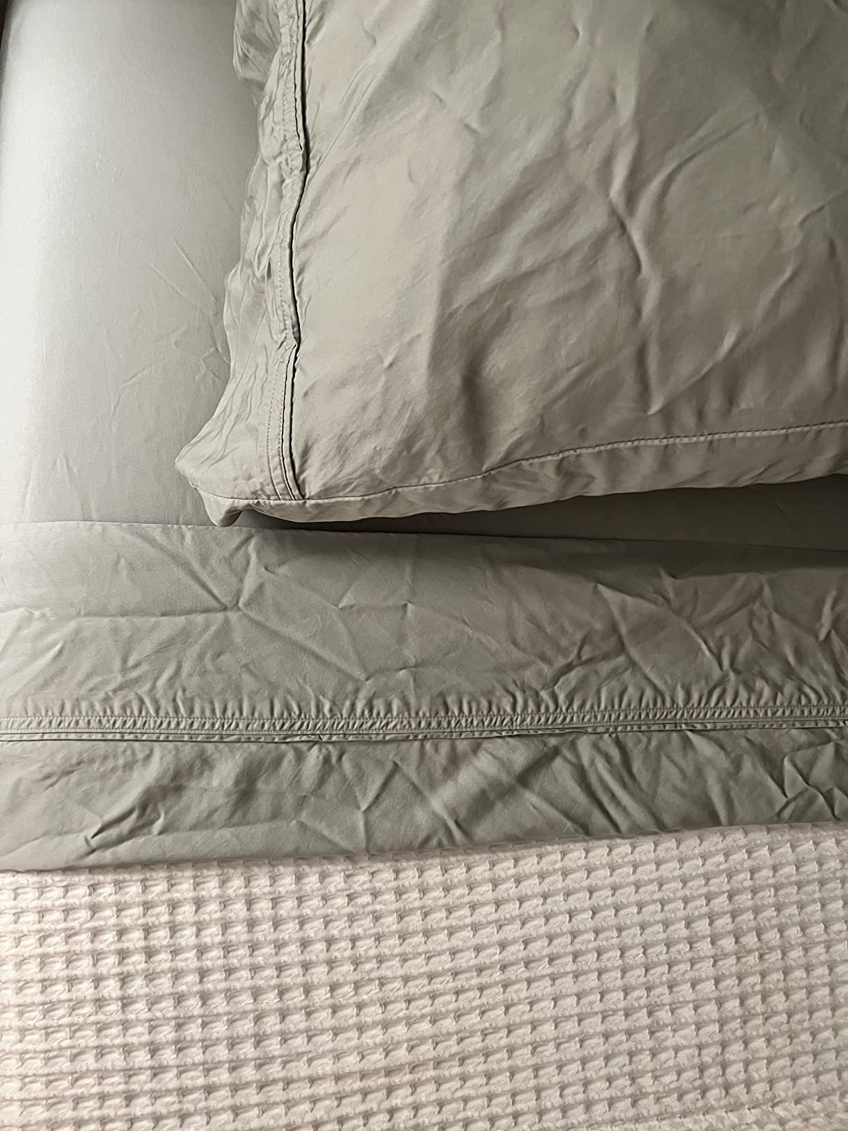 100% Viscose Bamboo Sheets Queen Size 4PC Set customer photo 1