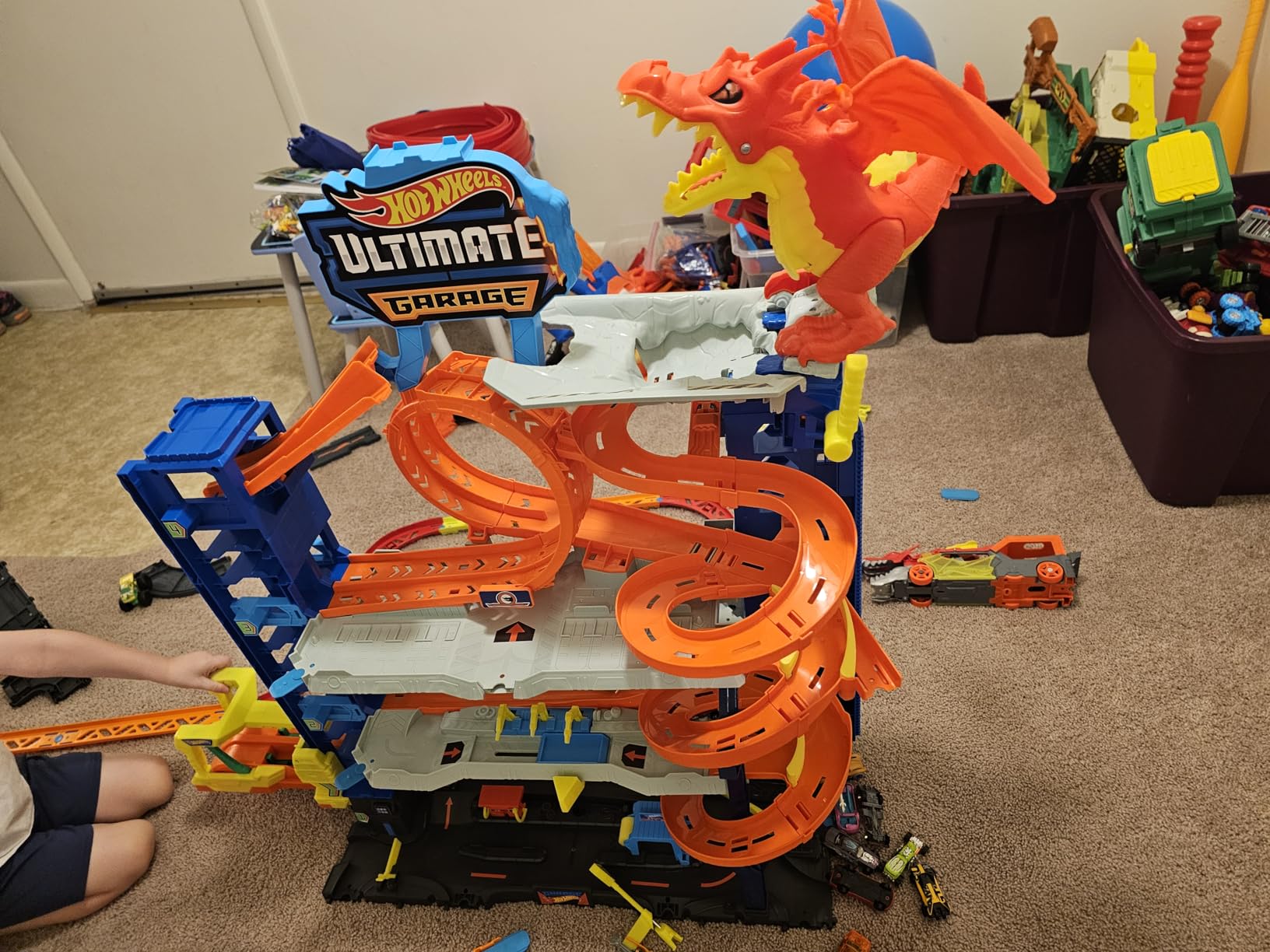Hot Wheels City Ultimate Garage Track Set with 2 Die-Cast Toy Cars & Car-Eating Dragon, Stores 50+ Vehicles, 4 Levels customer photo 2