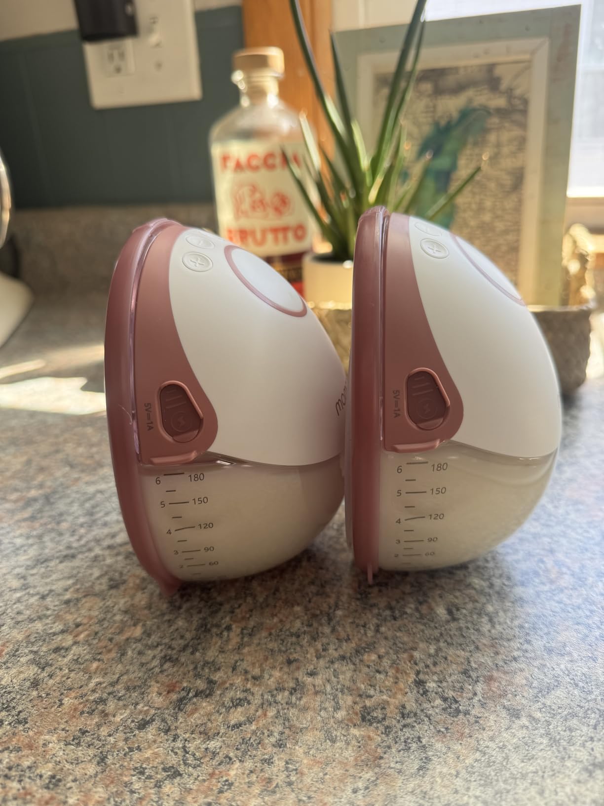 Momcozy Breast Pump Hands-Free Mobile Style Wearable M6 24mm, 2Pcs Cozy Red customer photo 2