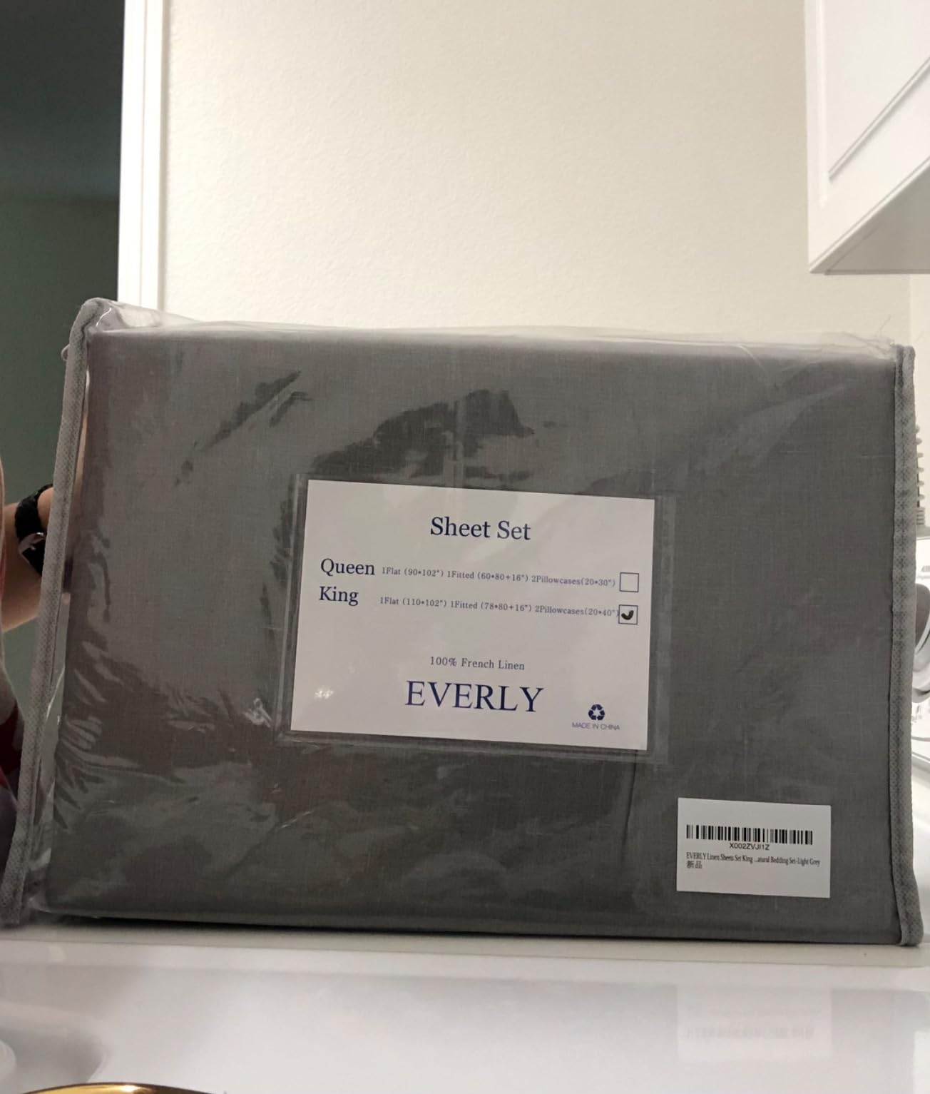 EVERLY Linen Queen Sheets Set, 100% Stonewashed French Linen Bed Sheets Deep Pocket Sheets, 4 Pieces (1 Flat Sheet, 1 Fitted Sheet, 2 Pillowcases) Natural Flax Bedding Set-Mossy Green customer photo 1