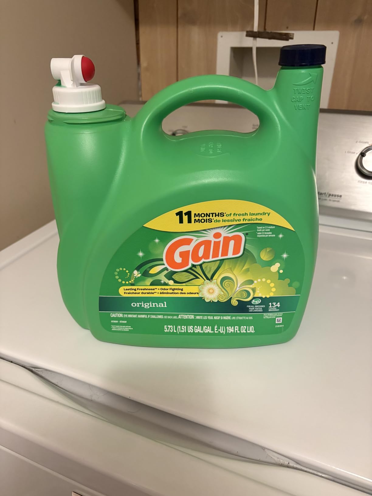 Gain Liquid Laundry Detergent, Freshness, Odor Defense, High Efficiency Washing Machine Liquid Laundry Soap, Original Scent, 132 fl oz, 100 Loads (Packaging May Vary) customer photo 2