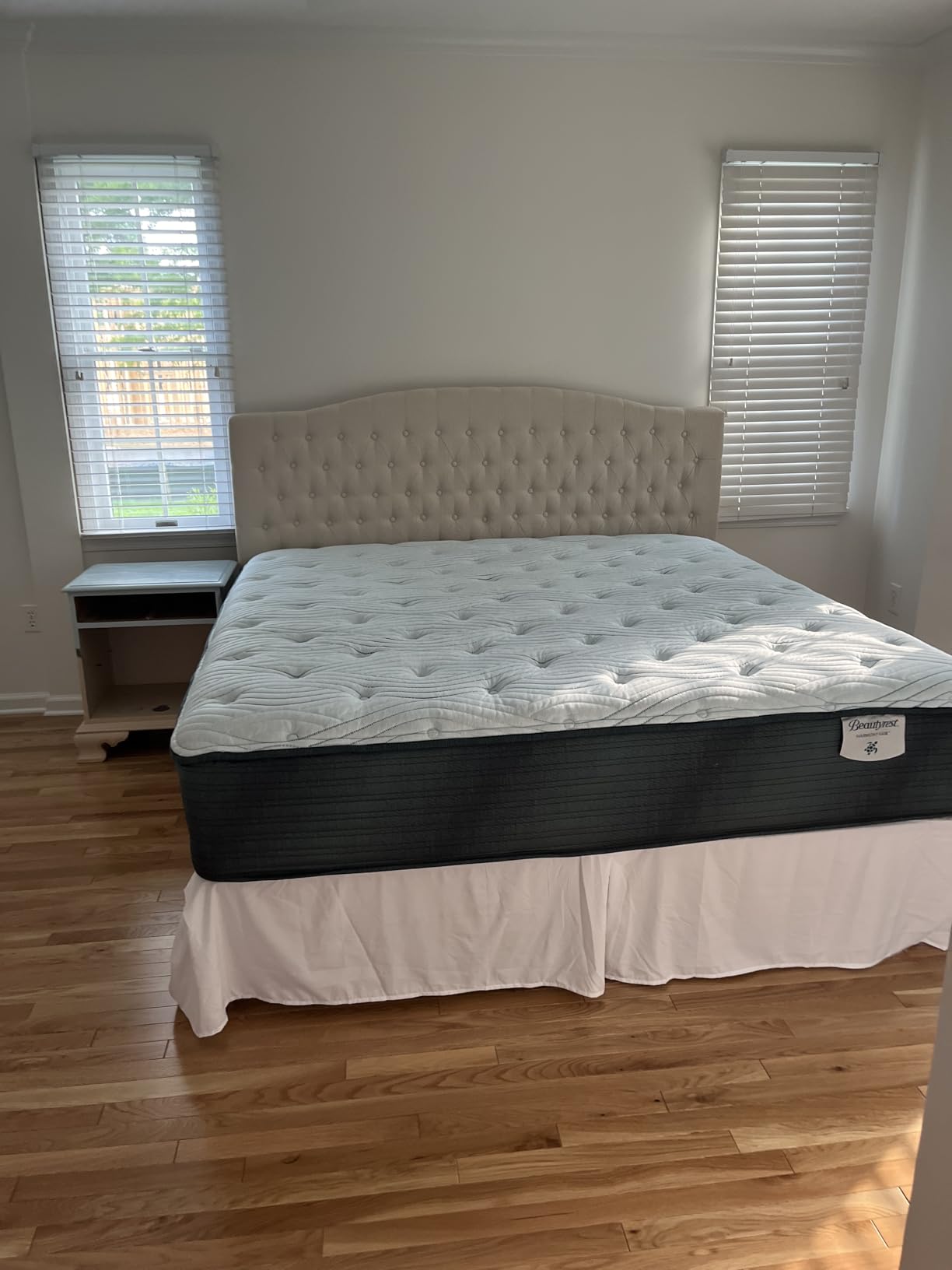 Befurtori King Headboard Only, Linen Classic Tufted Design, Ivory customer photo 1