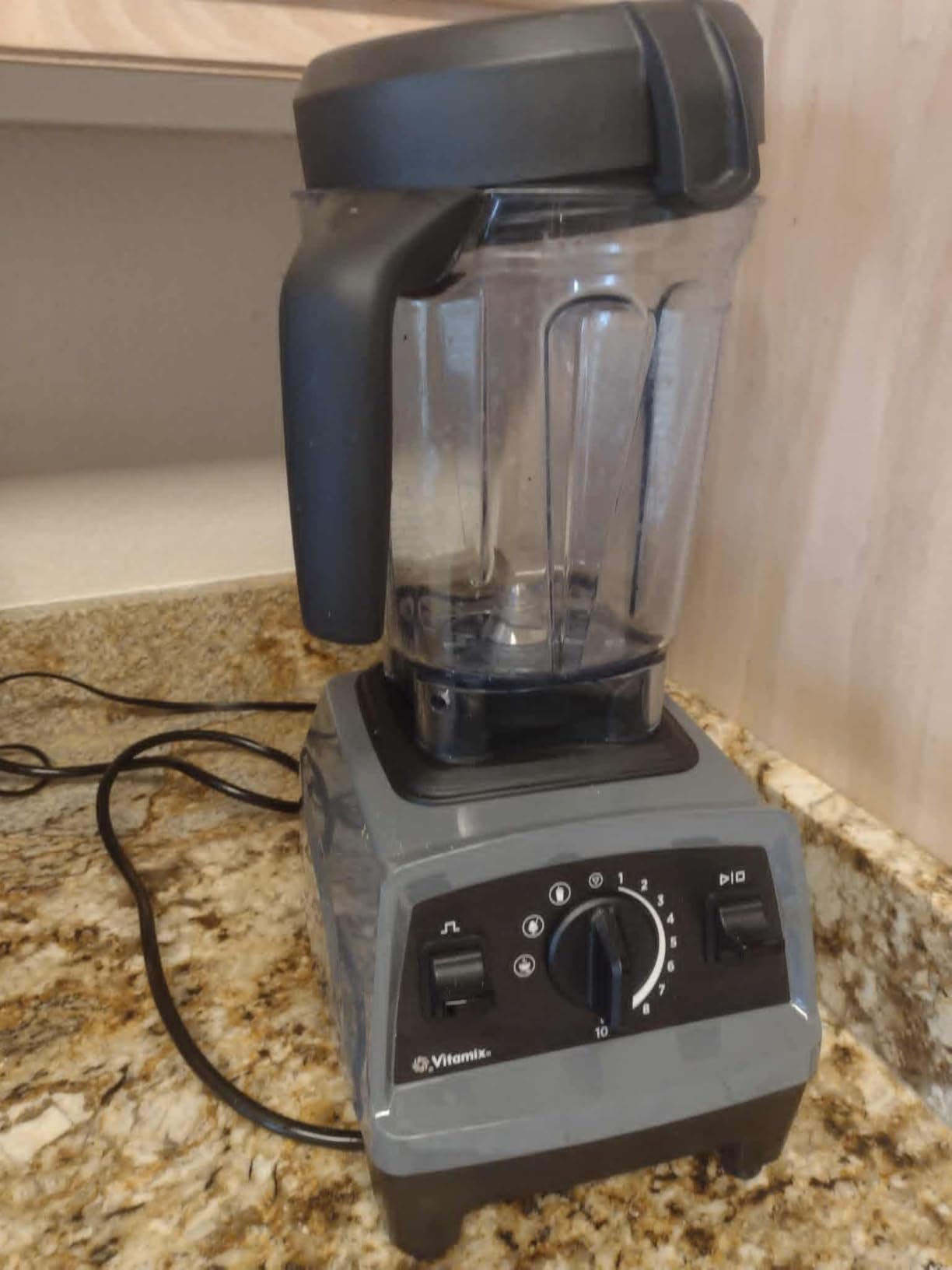 Vitamix Explorian with Programs Blender, Black (Renewed Premium) customer photo 2