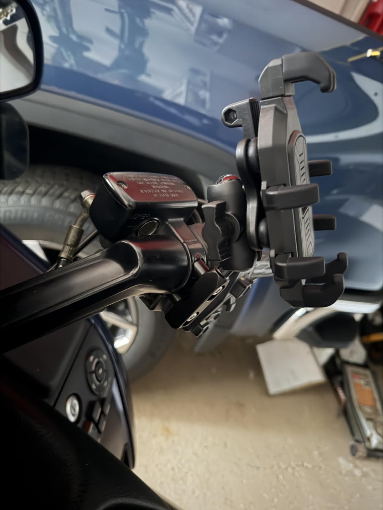 BRCOVAN Motorcycle Phone Mount Holder with Vibration Dampener customer photo 2