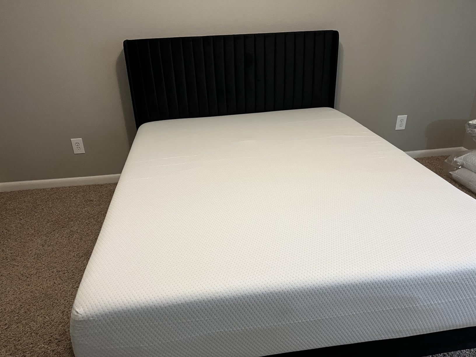 Zinus Memory Foam 12 Inch Green Tea Mattress, King, White customer photo 2