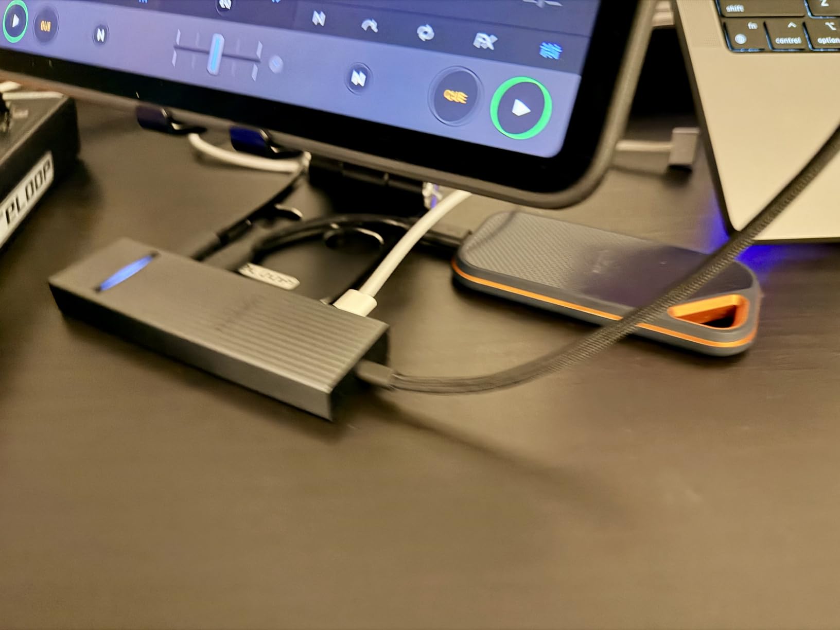 UGREEN Revodok Pro USB-C Hub 6 in 1 10Gbps 4K 60Hz HDMI customer photo 2