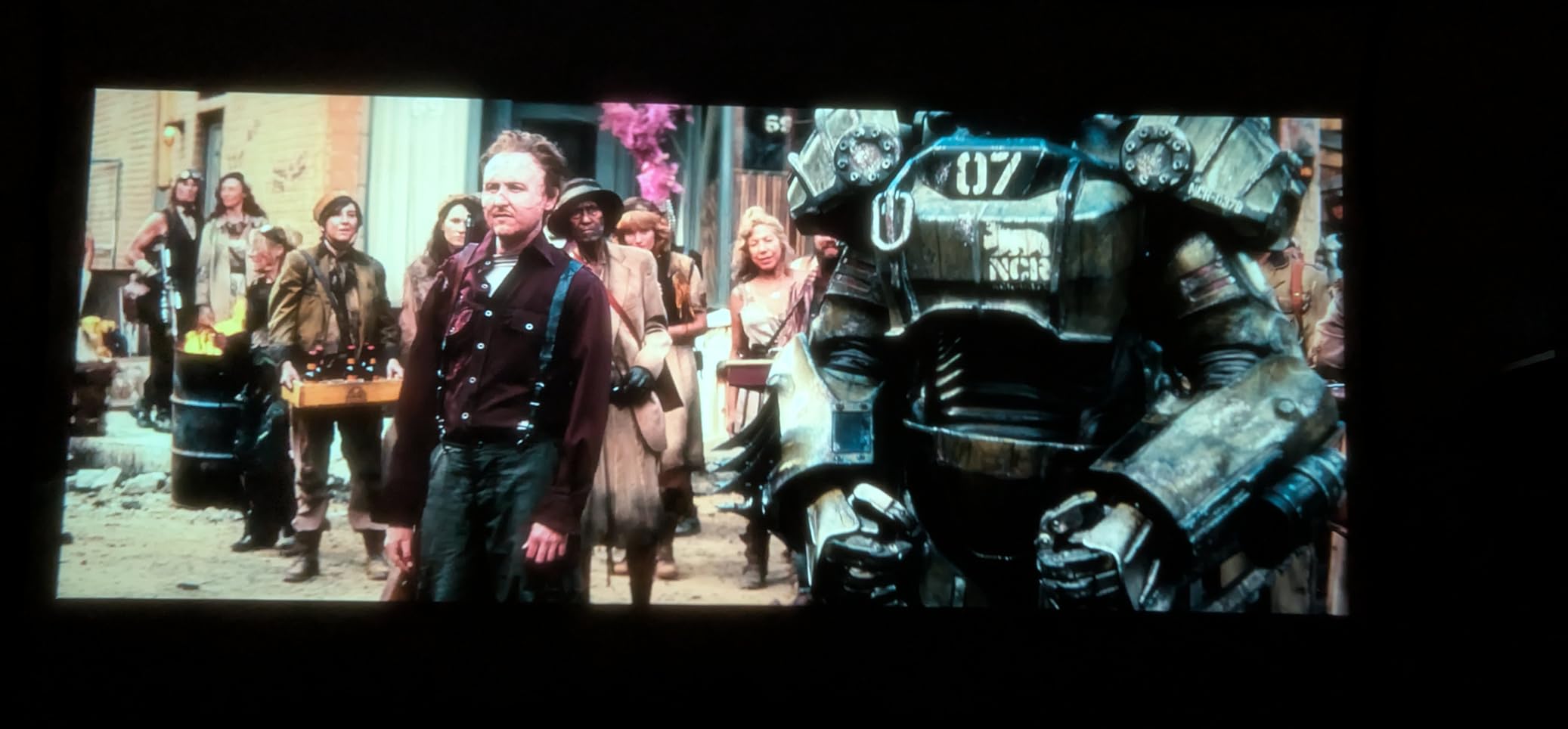 Official Licensed Google TV - HAPPRUN Native 1080P Bluetooth Projector customer photo 2