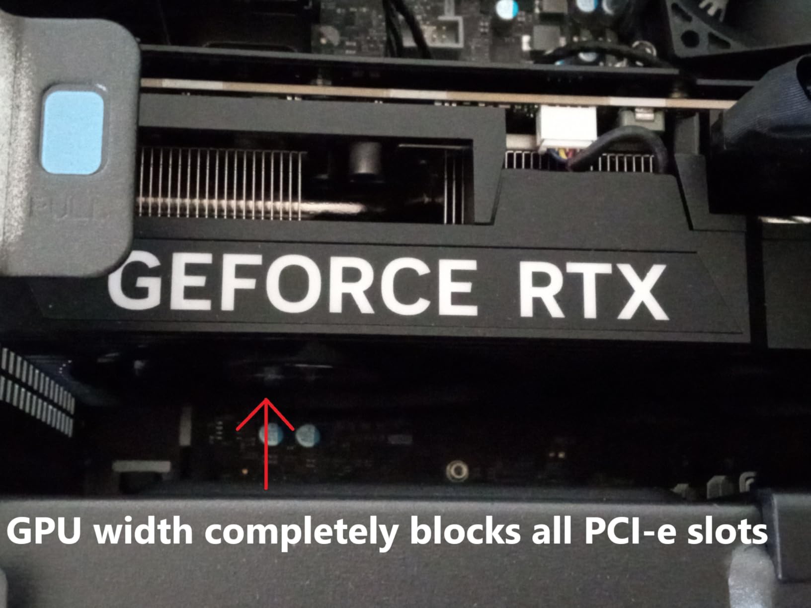 Alienware Aurora Gaming Desktop, RTX 5070, Intel Core Ultra 7 265F customer photo 2