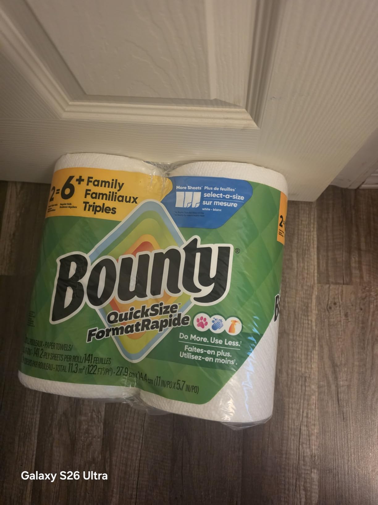Bounty Quick-Size Paper Towels, White, 8 Family Triple Rolls = 27 Regular Rolls customer photo 1